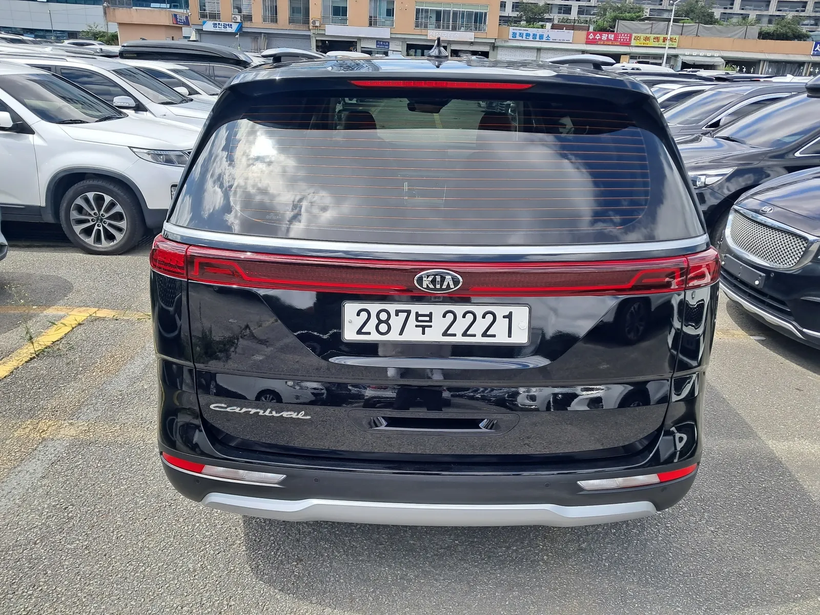 Kia Carnival 9 2020 3/19