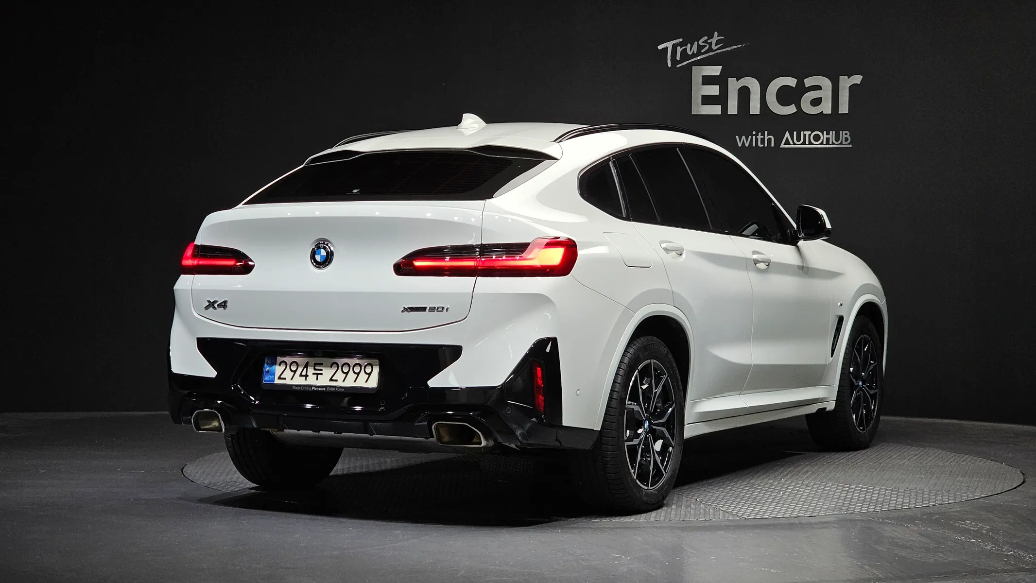 BMW X4 (G02) xDrive20i M 2023 2/37