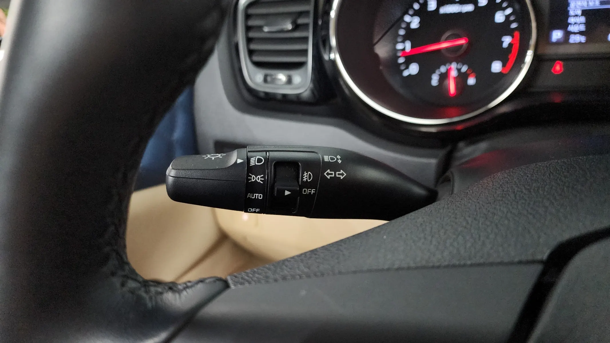 Kia 카니발 9 () 2020 33/34