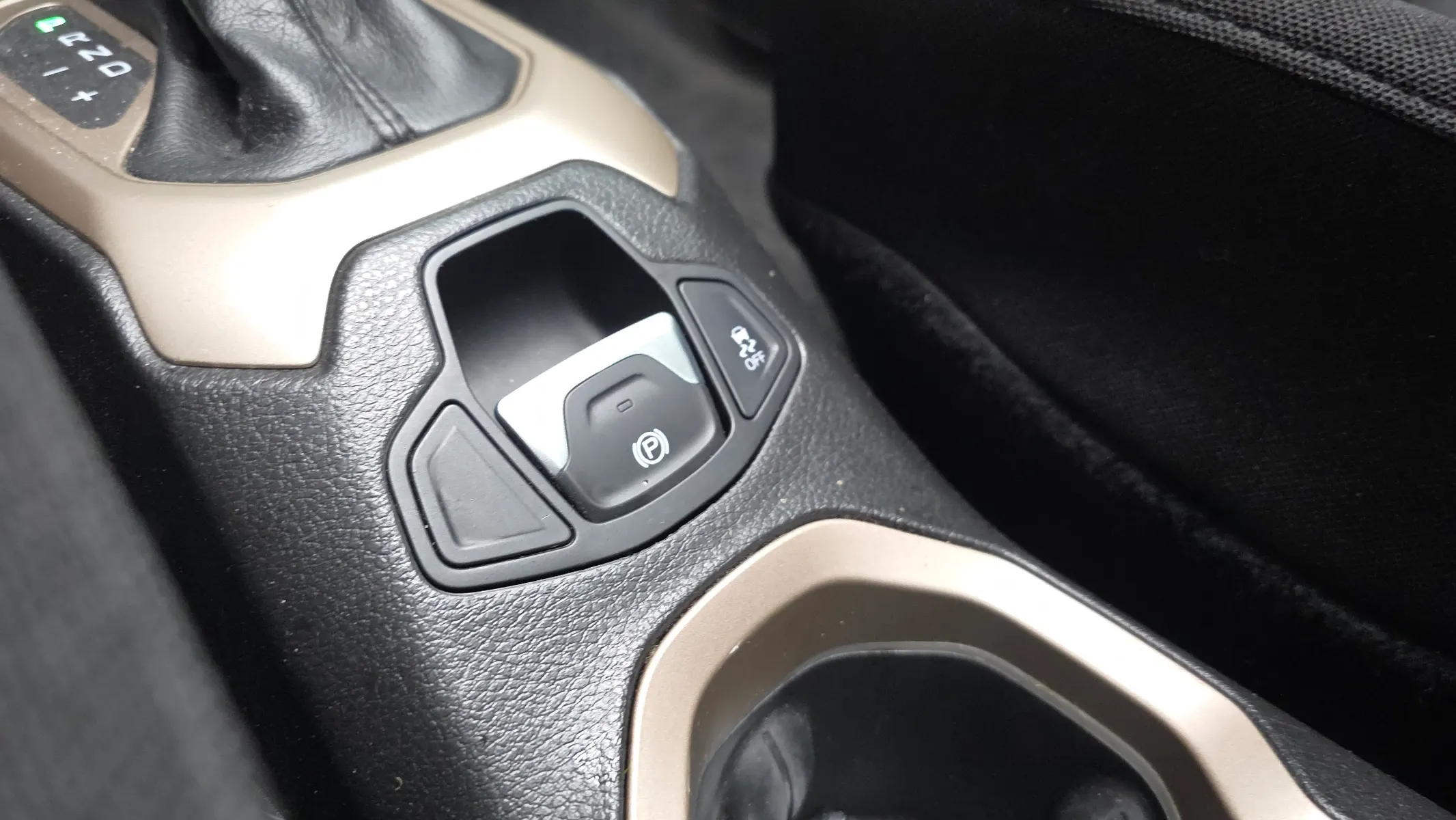 Jeep 레니게이드 2.4 2015 30/31