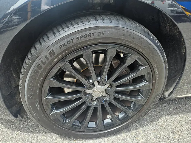 Audi A8 50 TDI LWB 2014 20/21