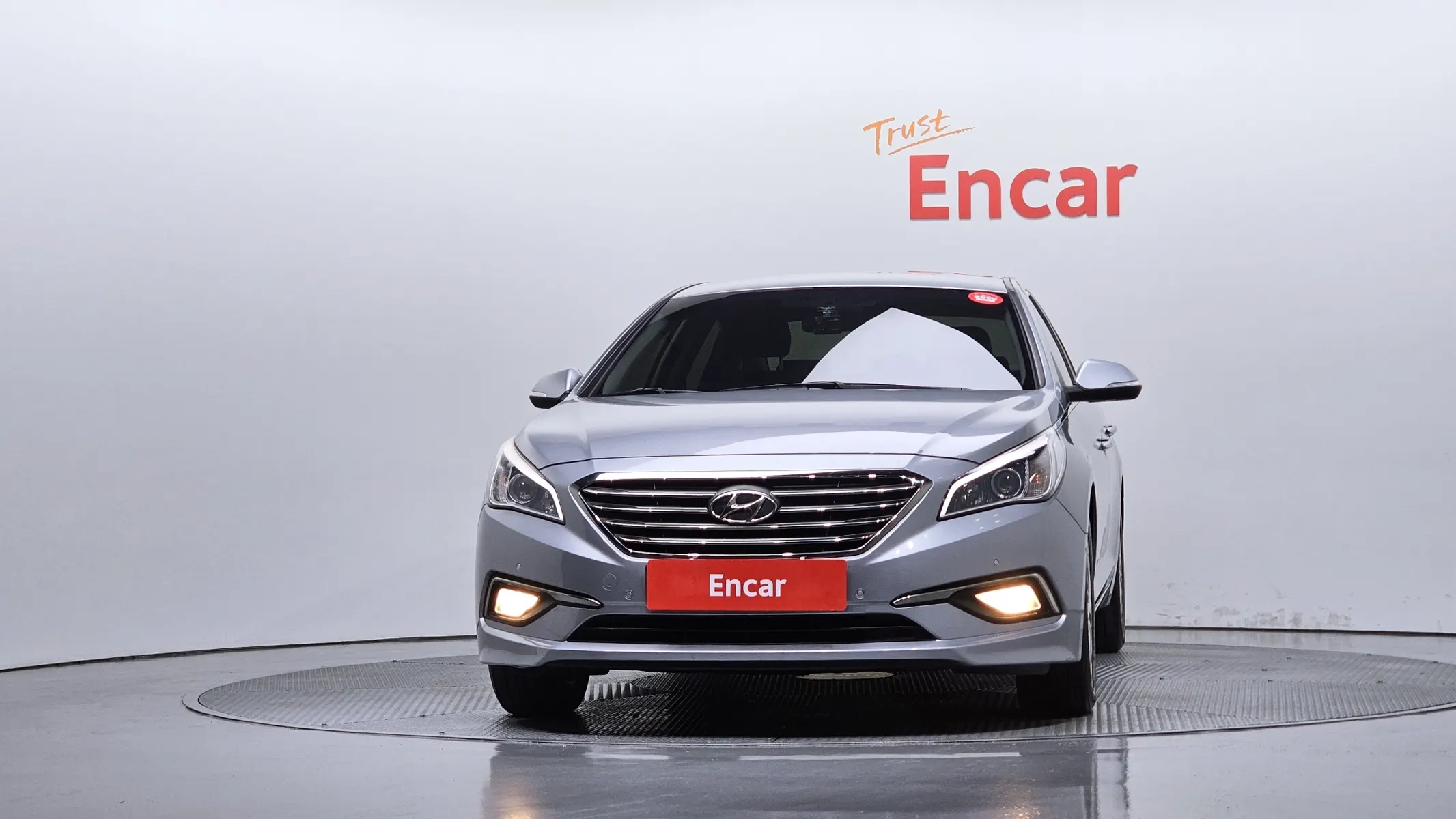 Hyundai LF LPI () 2014 3/33