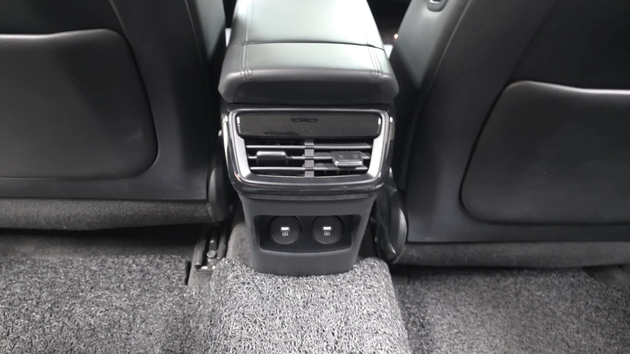 Kia K8 2023 35/36