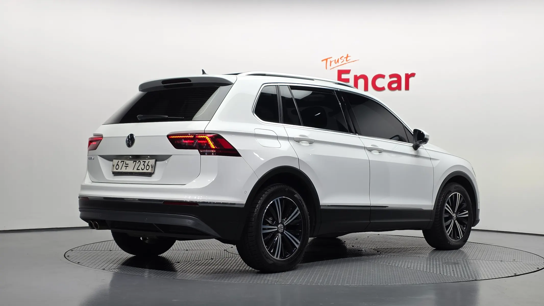 Volkswagen 2 2.0 TDI 2018 2/32