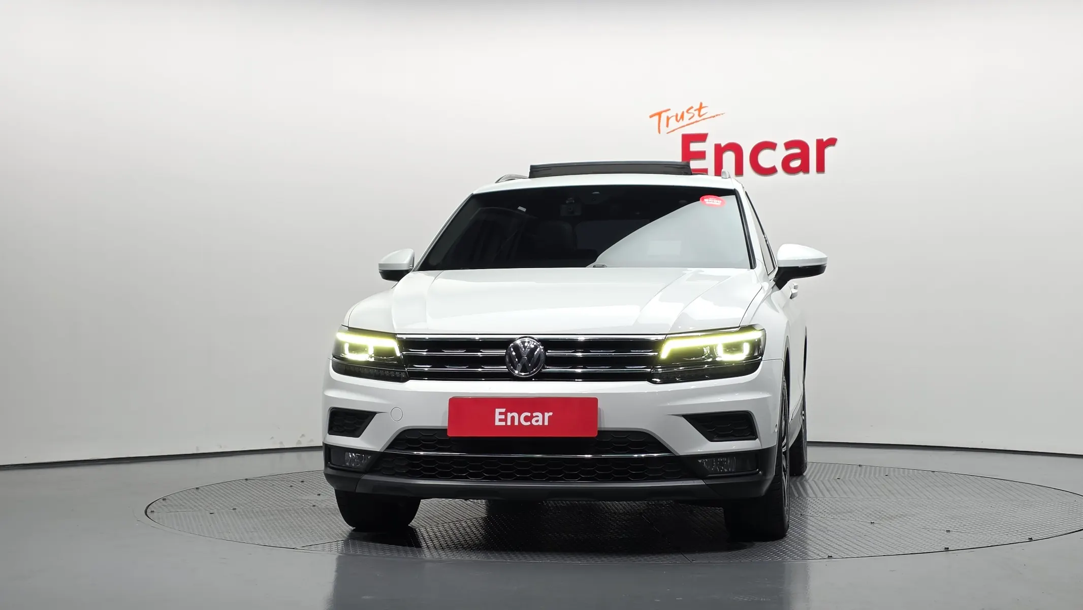 Volkswagen 2 2.0 TDI 2018 3/32