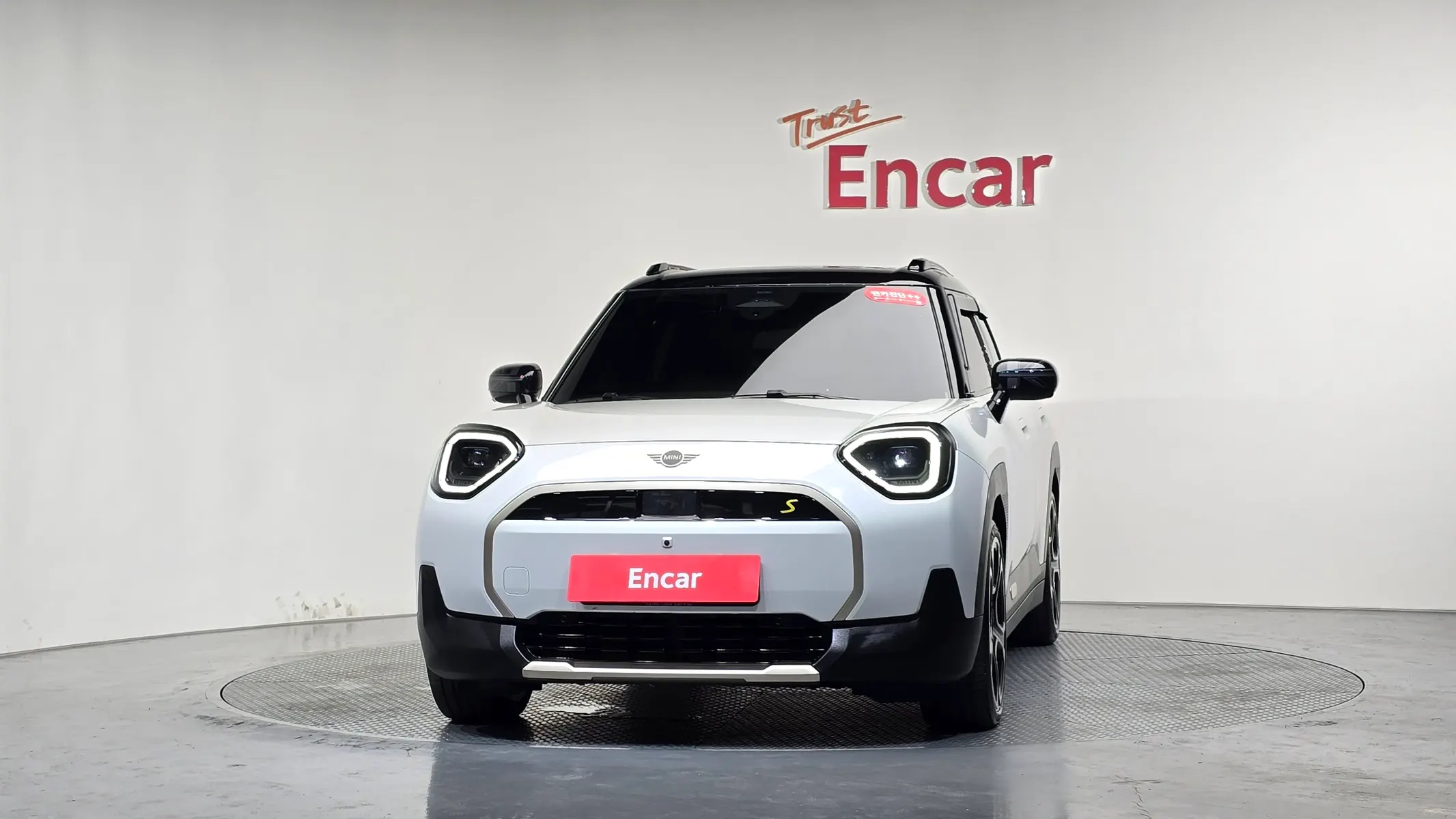 MINI 1 SE 2025 3/33