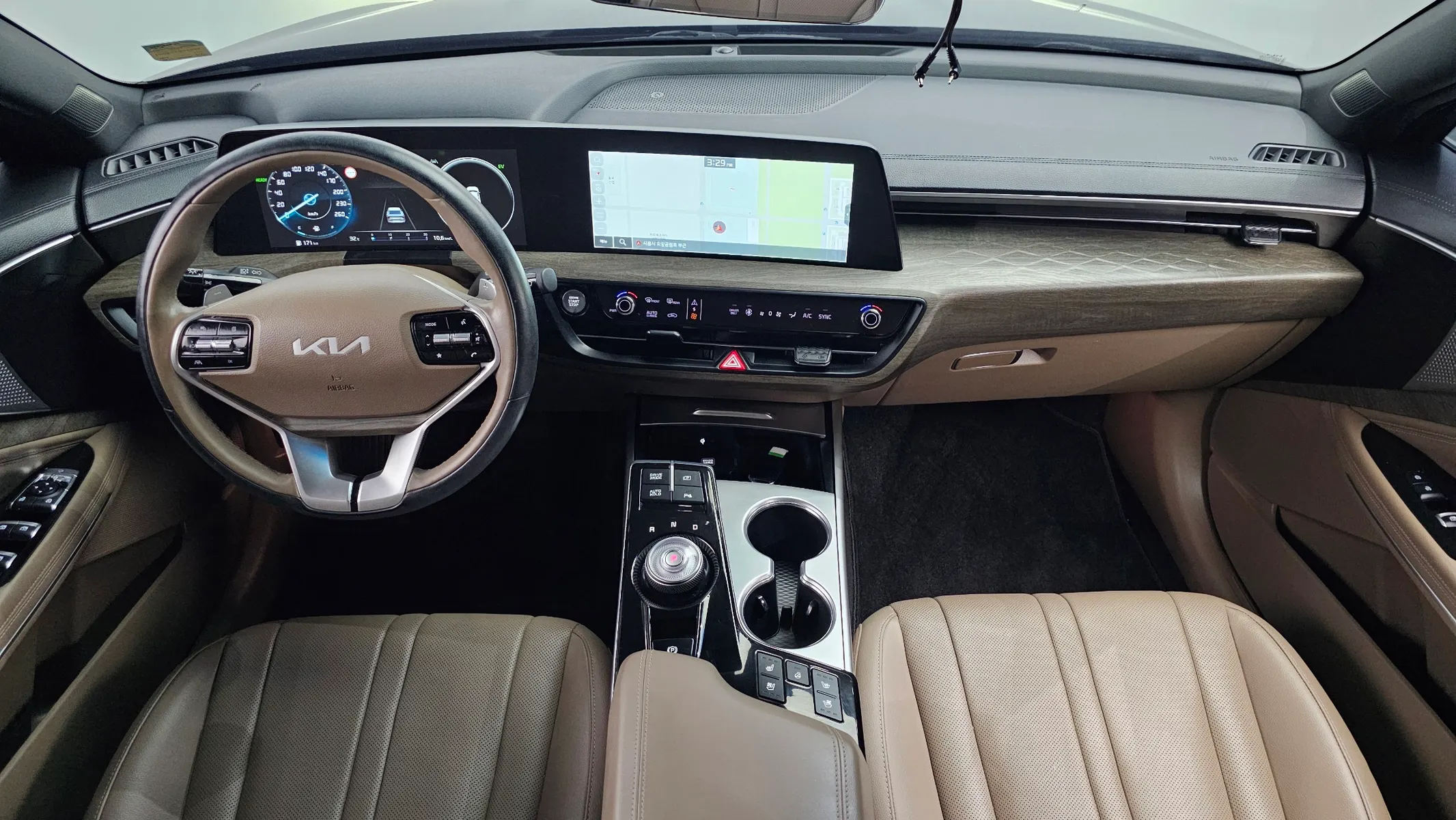 Kia K8 2022 4/5