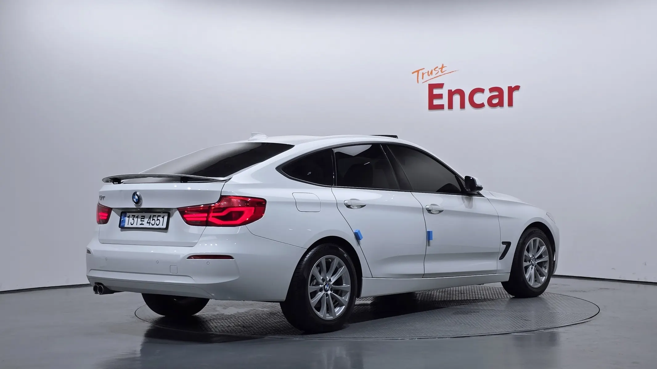 BMW 3 Series GT (F34) GT 320d 2018 2/34