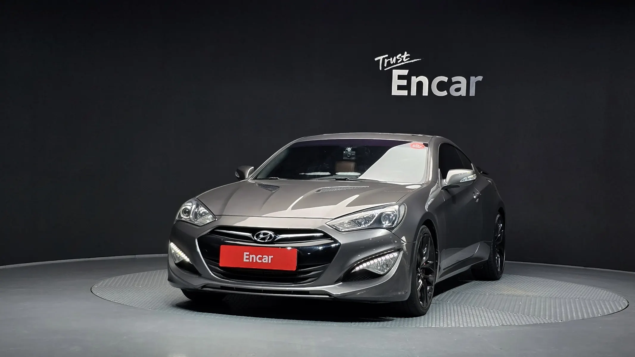 Hyundai Coupe 200 D 2012 2/5