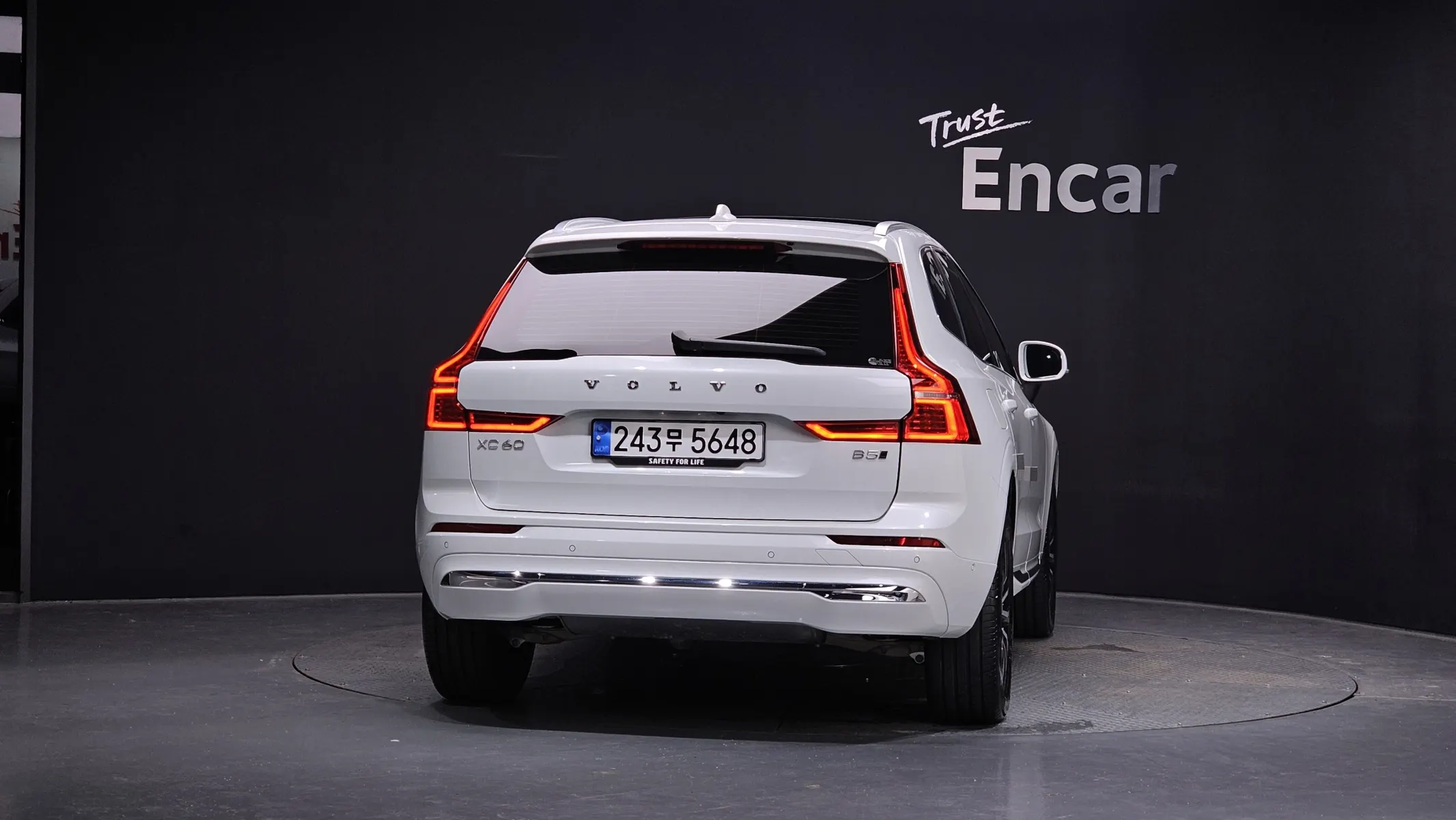 Volvo XC60 2 B5 2024 3/5