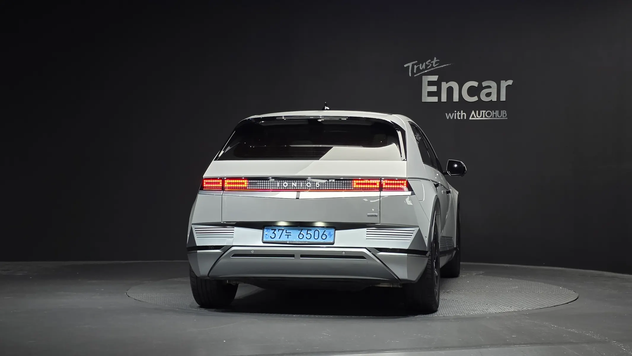 Hyundai Ioniq 5 AWD 2023 2/5