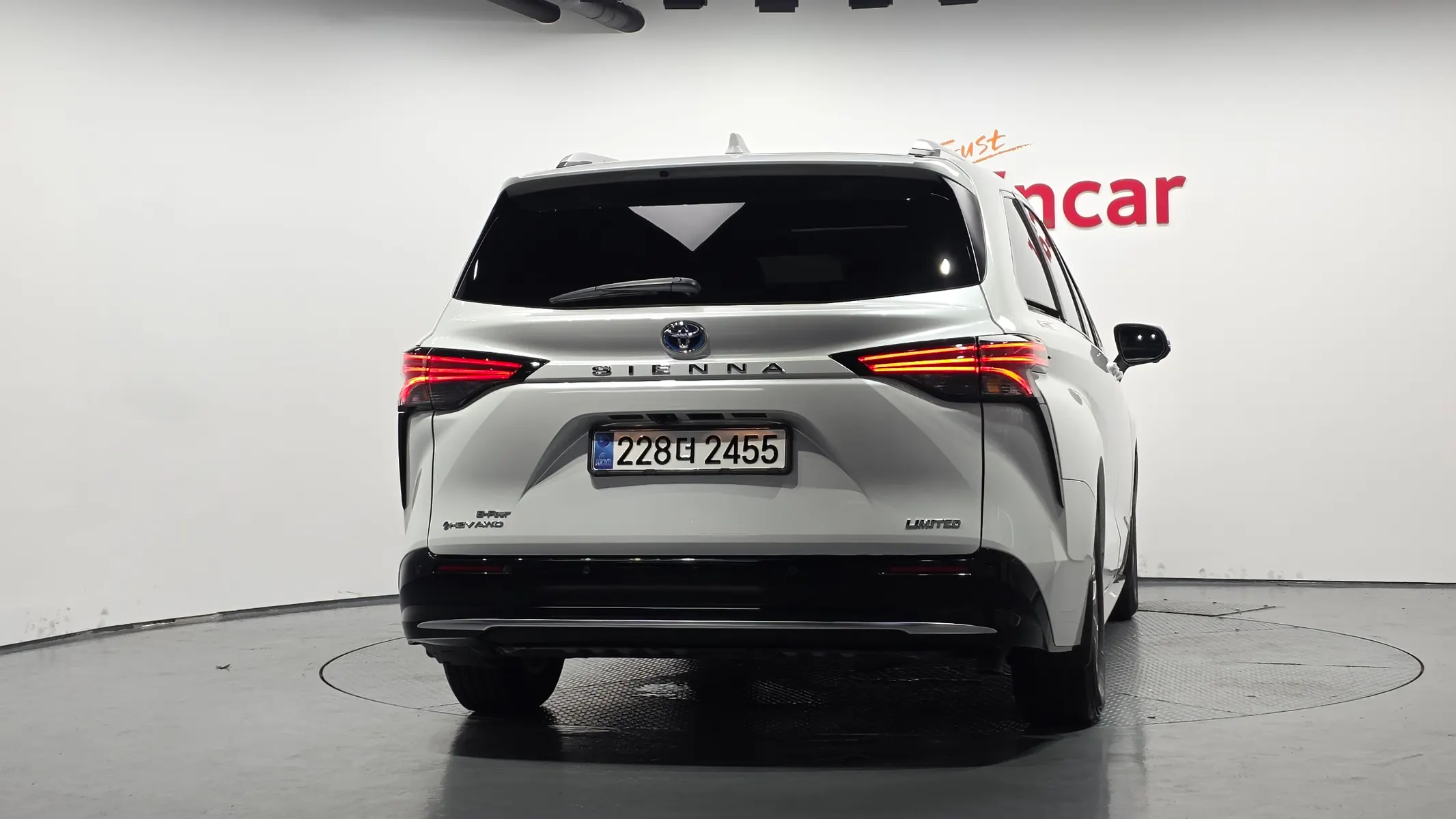 Toyota 4 2.5 AWD 2025 3/5