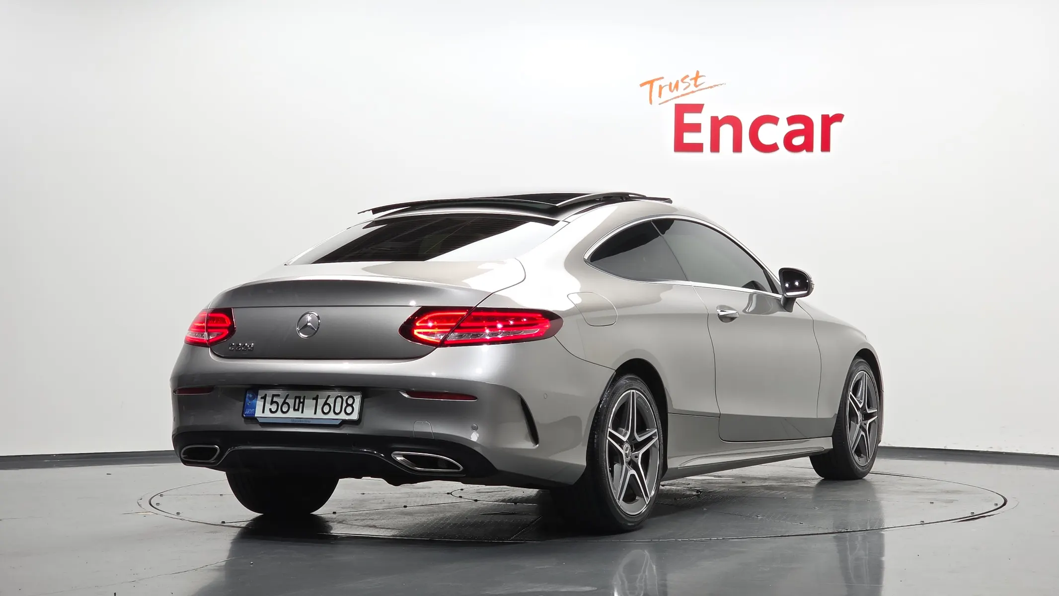 Mercedes-Benz C-Class W205 C200 2020 2/36