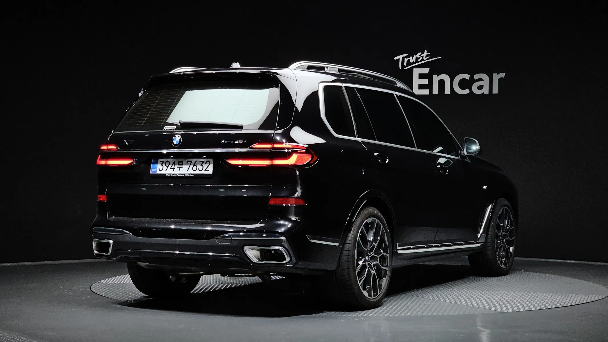 BMW X7 (G07) xDrive 40i M 7 2025 2/33