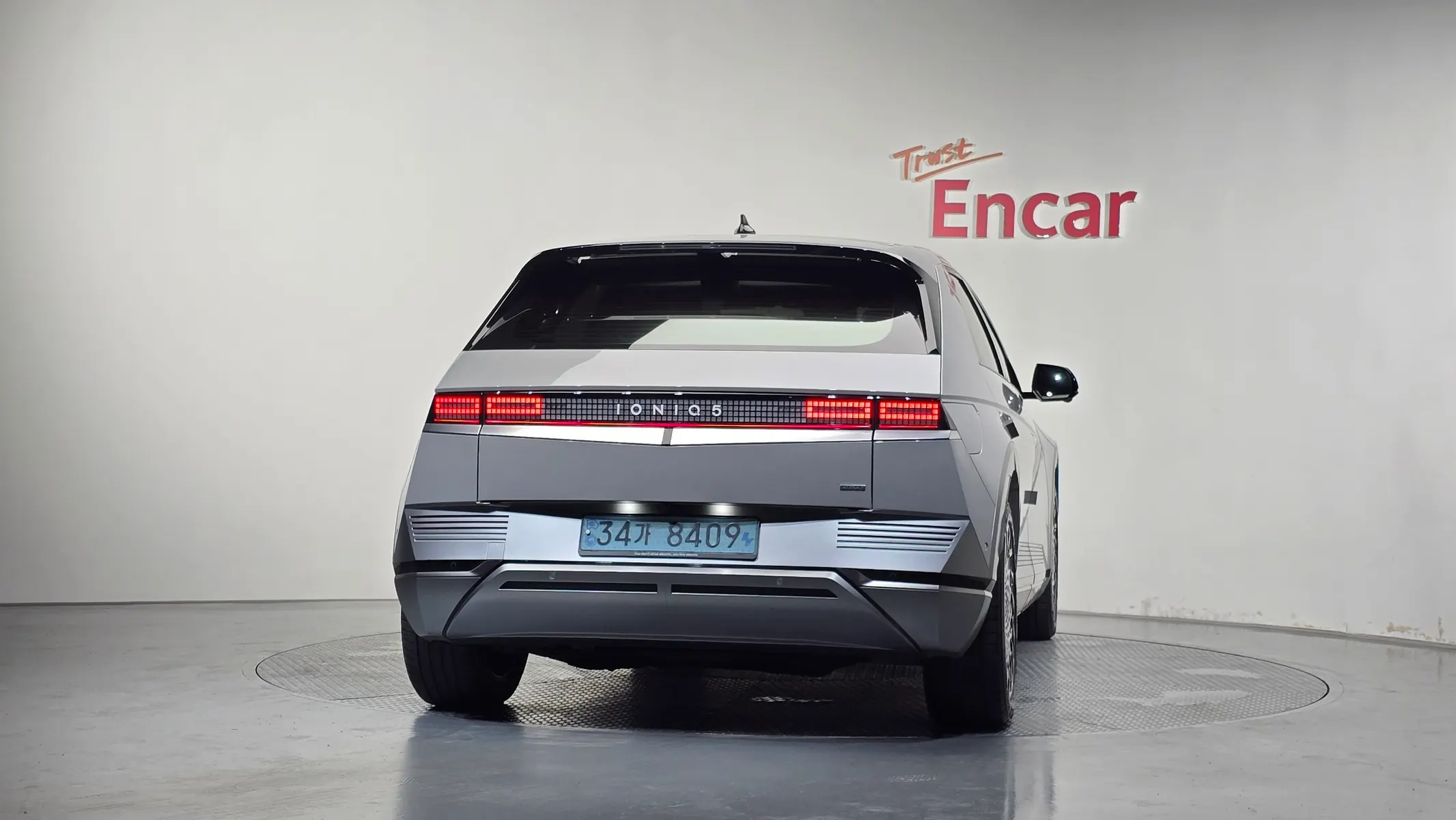 Hyundai Ioniq 5 AWD 2022 2/5