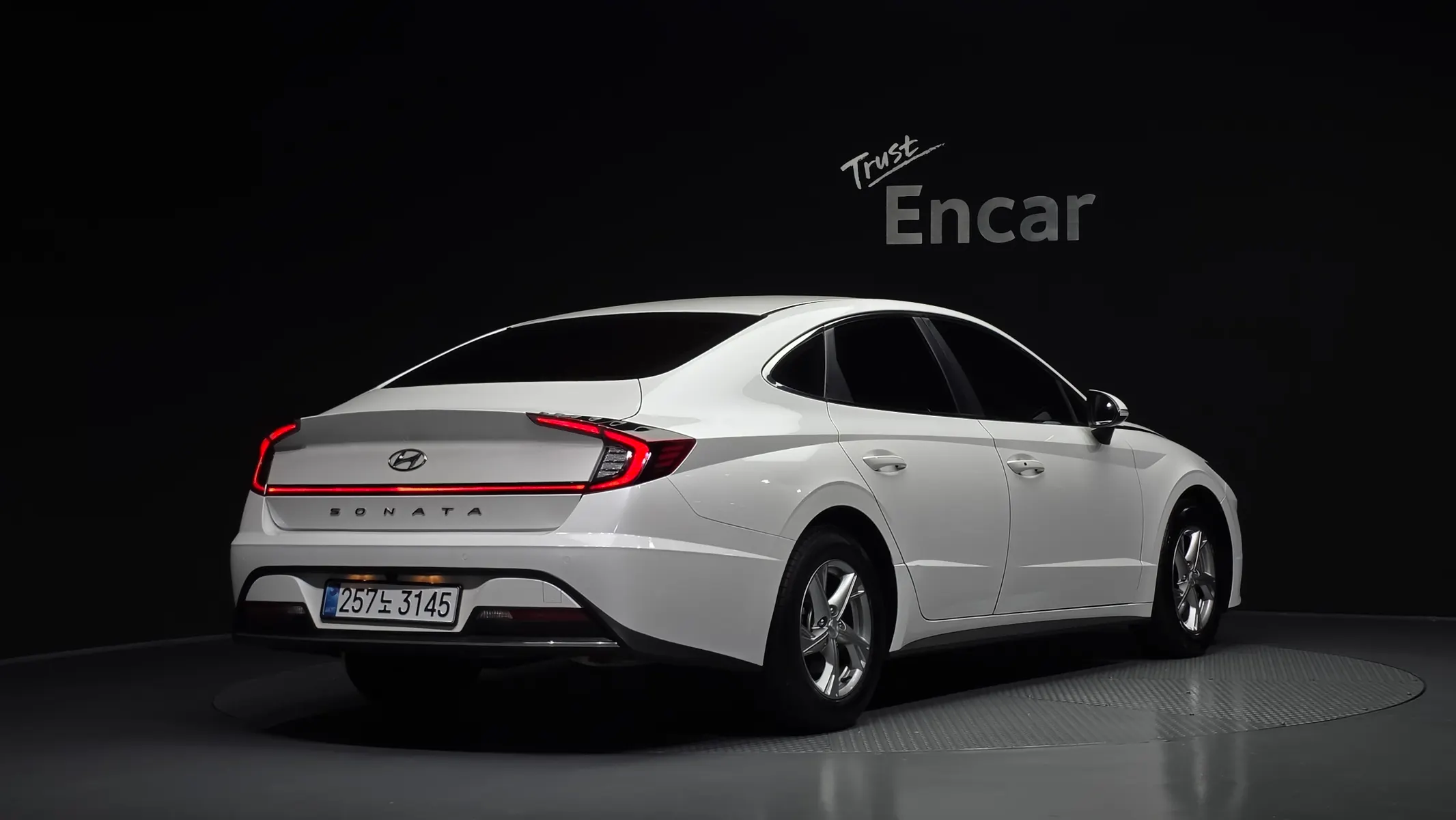 Hyundai (DN8) 2.0 LPG() 2020 2/31