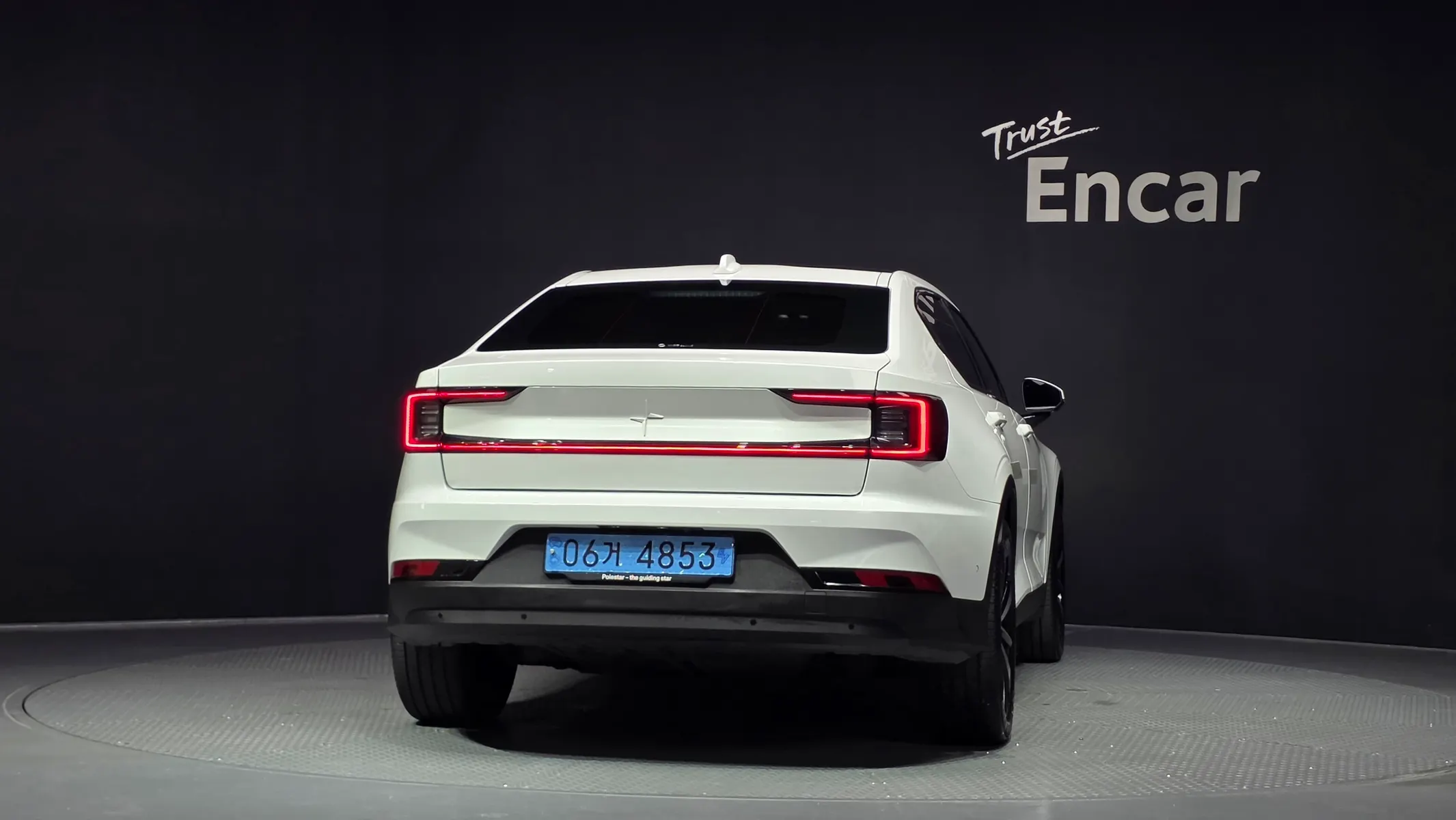 Polestar 2 2022 3/5