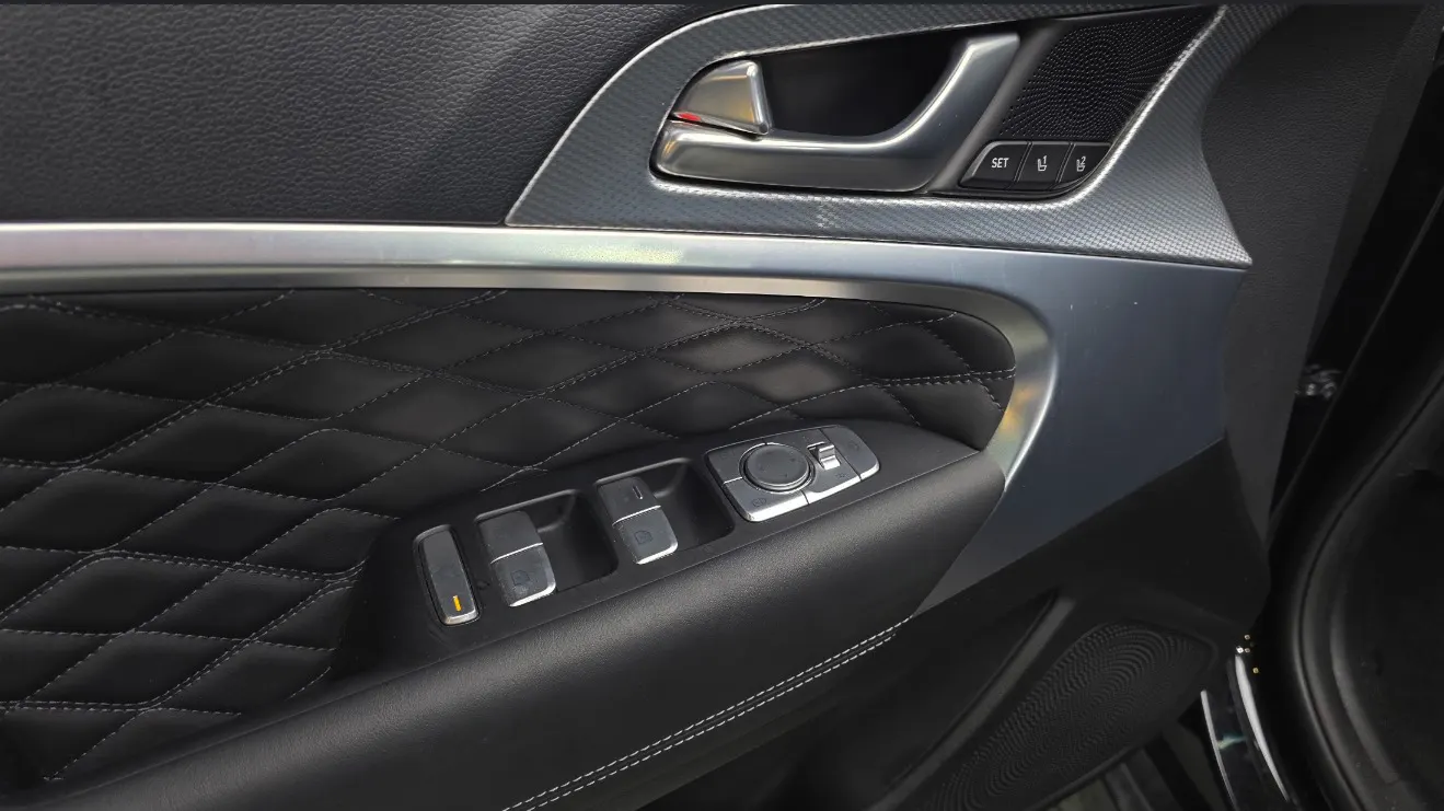 Genesis G70 3.3T 4WD 2021 37/38