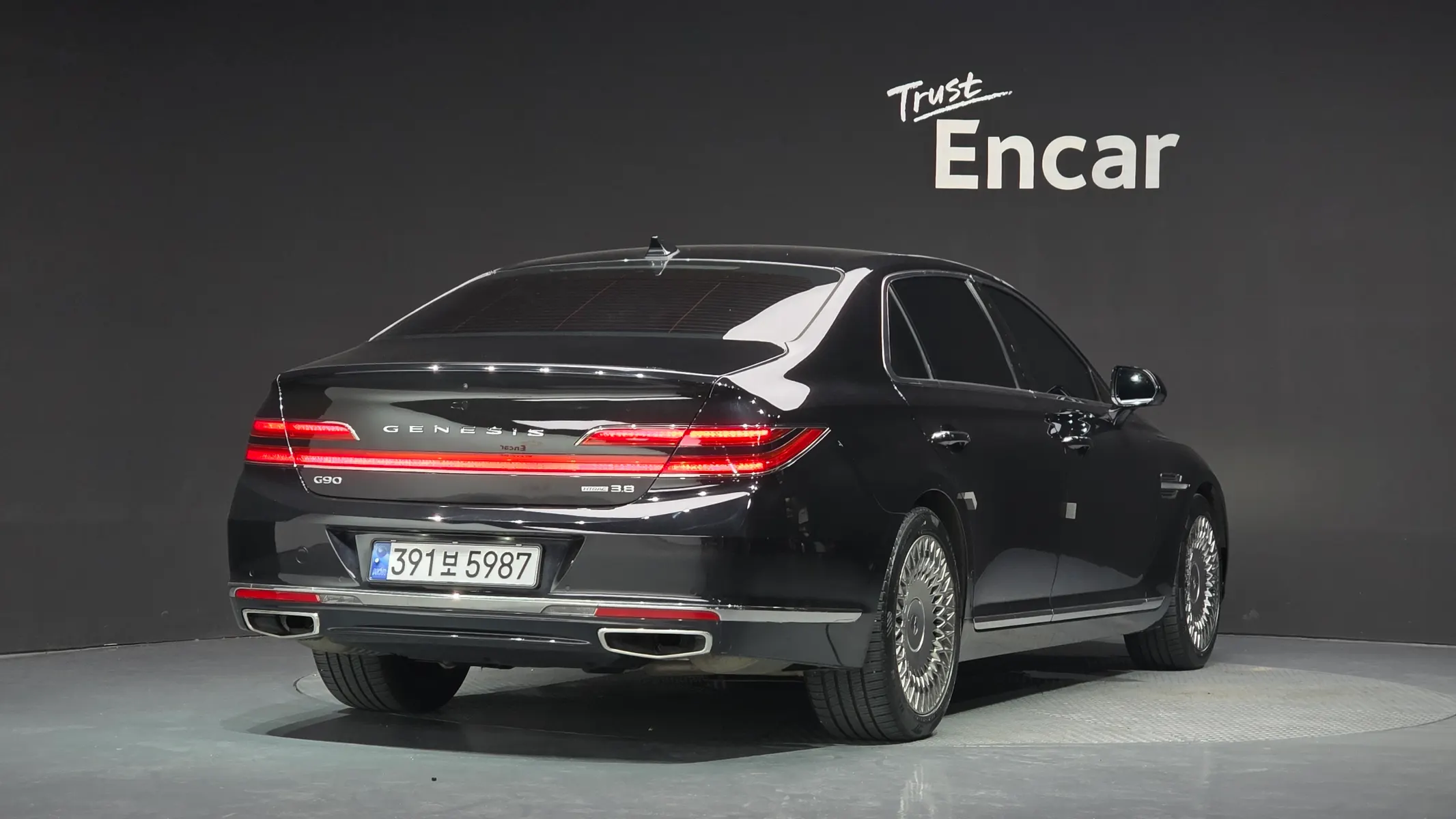 Genesis G90 3.8 AWD 2020 2/40