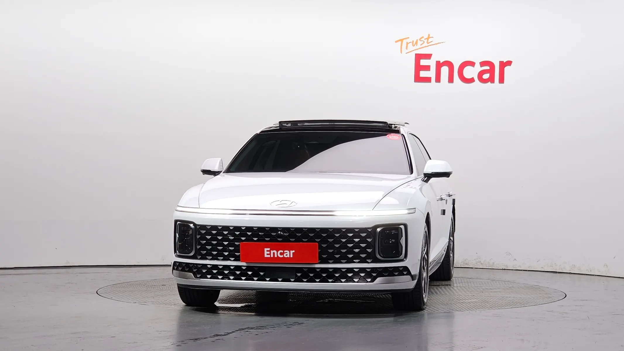 Hyundai (GN7) 2023 2/5