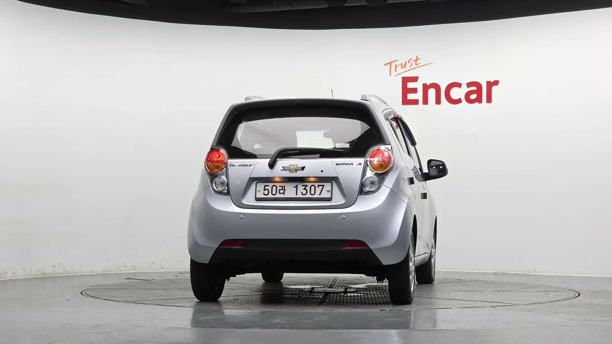 Chevrolet Spark LS 2011 3/5
