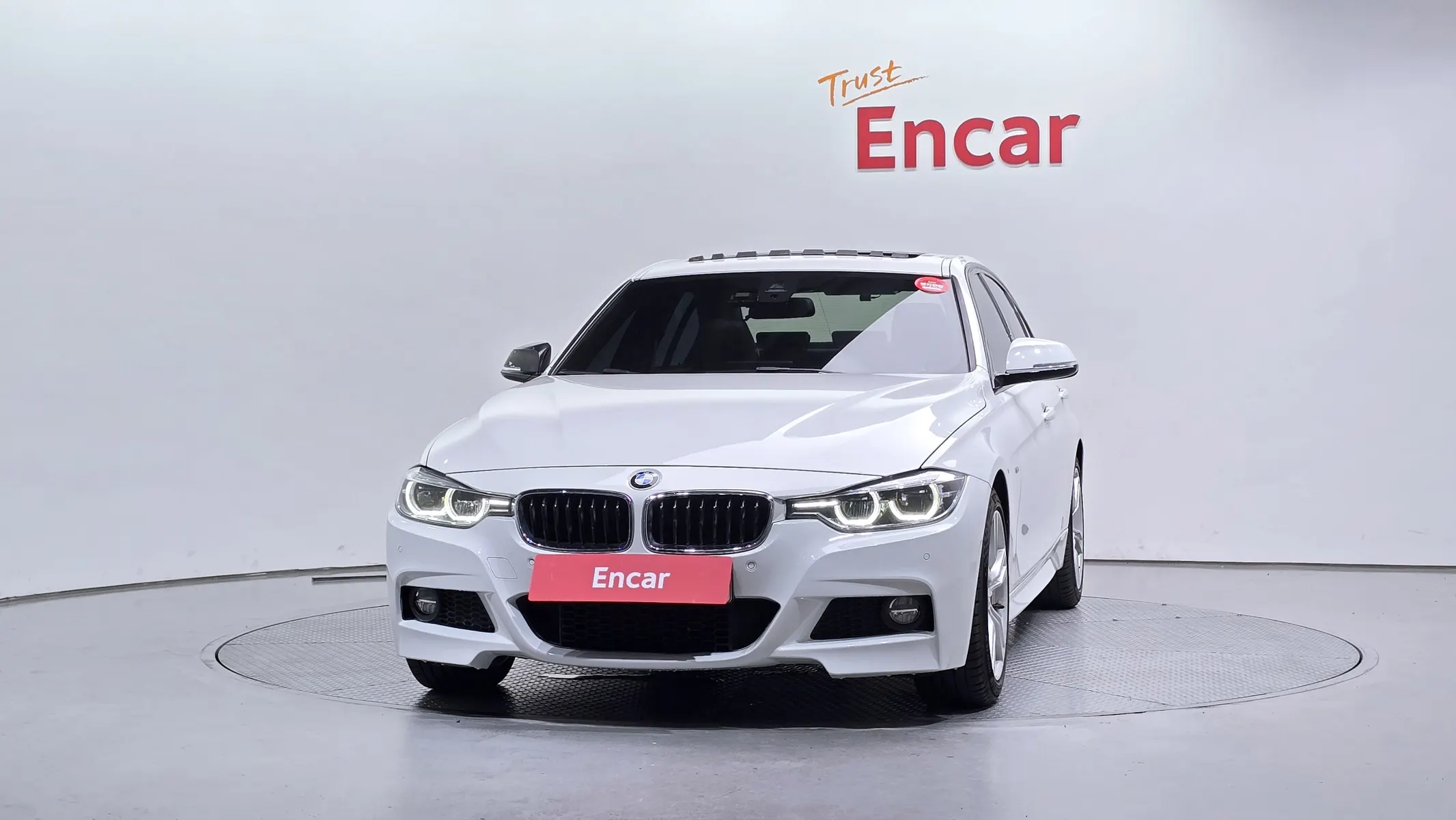 BMW 3 Series (F30) 330i M 2017 3/34