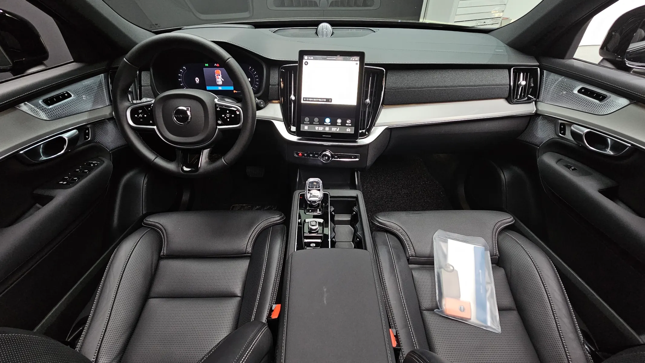 Volvo XC90 2 B6 2026 4/5