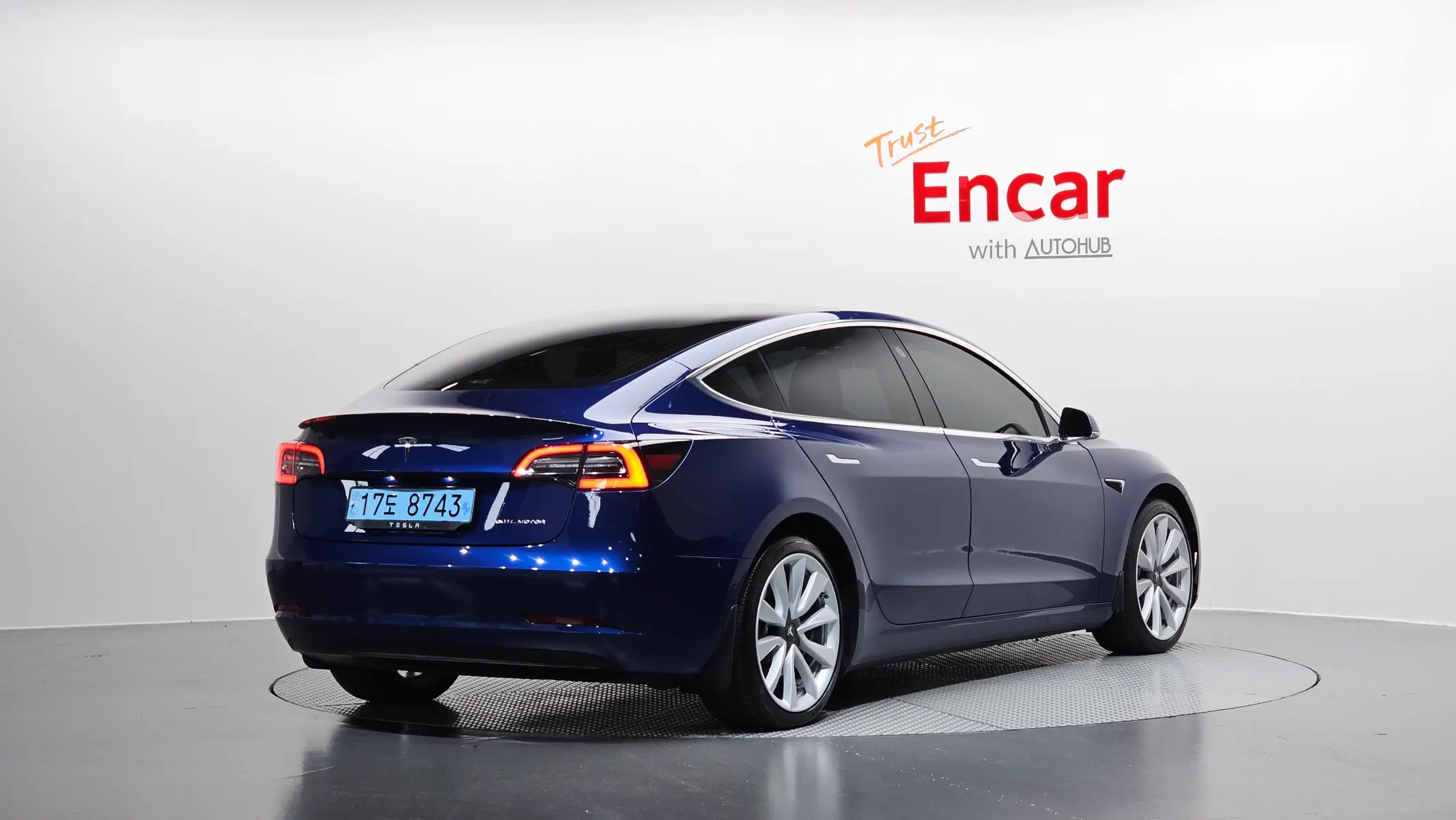 Tesla 3 AWD 2020 2/32
