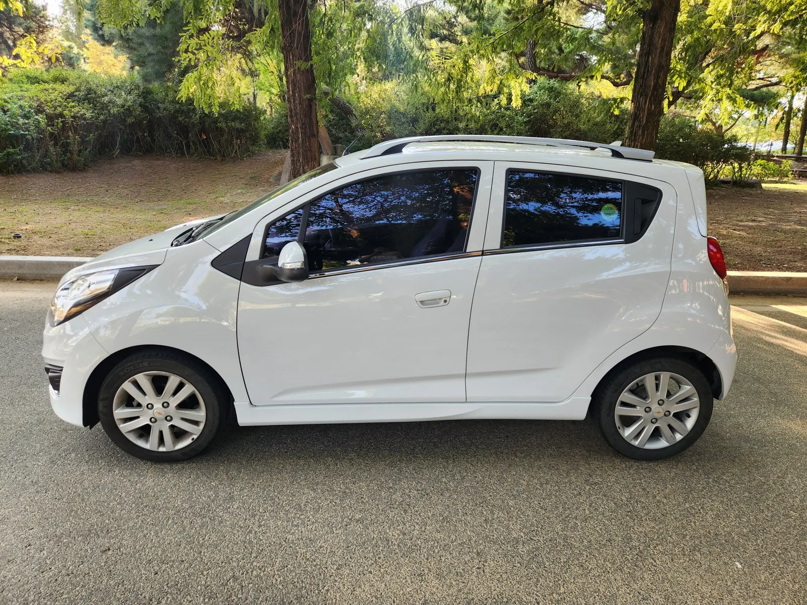 Chevrolet Spark LT 2013 2/5