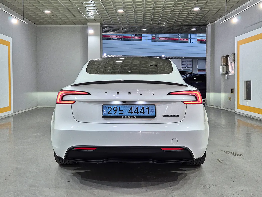 Tesla 3 AWD 2024 3/5