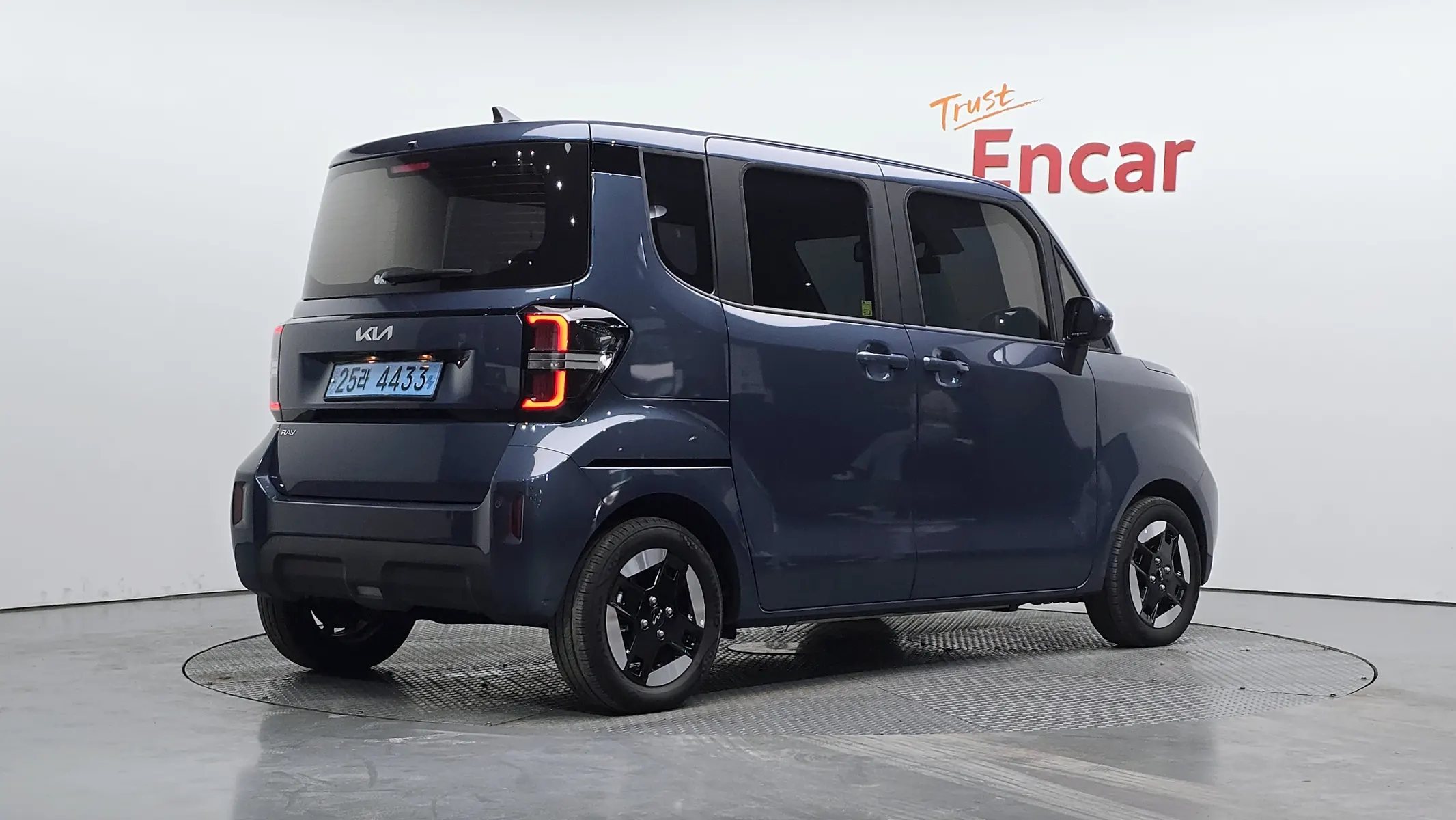 Kia EV 2023 2/33