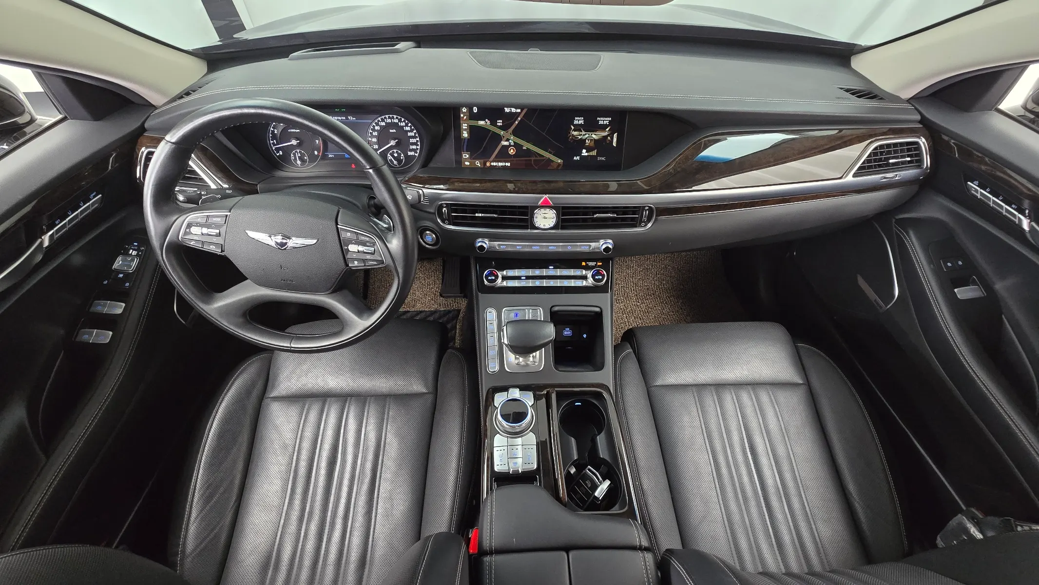 Genesis G90 3.8 2018 4/5