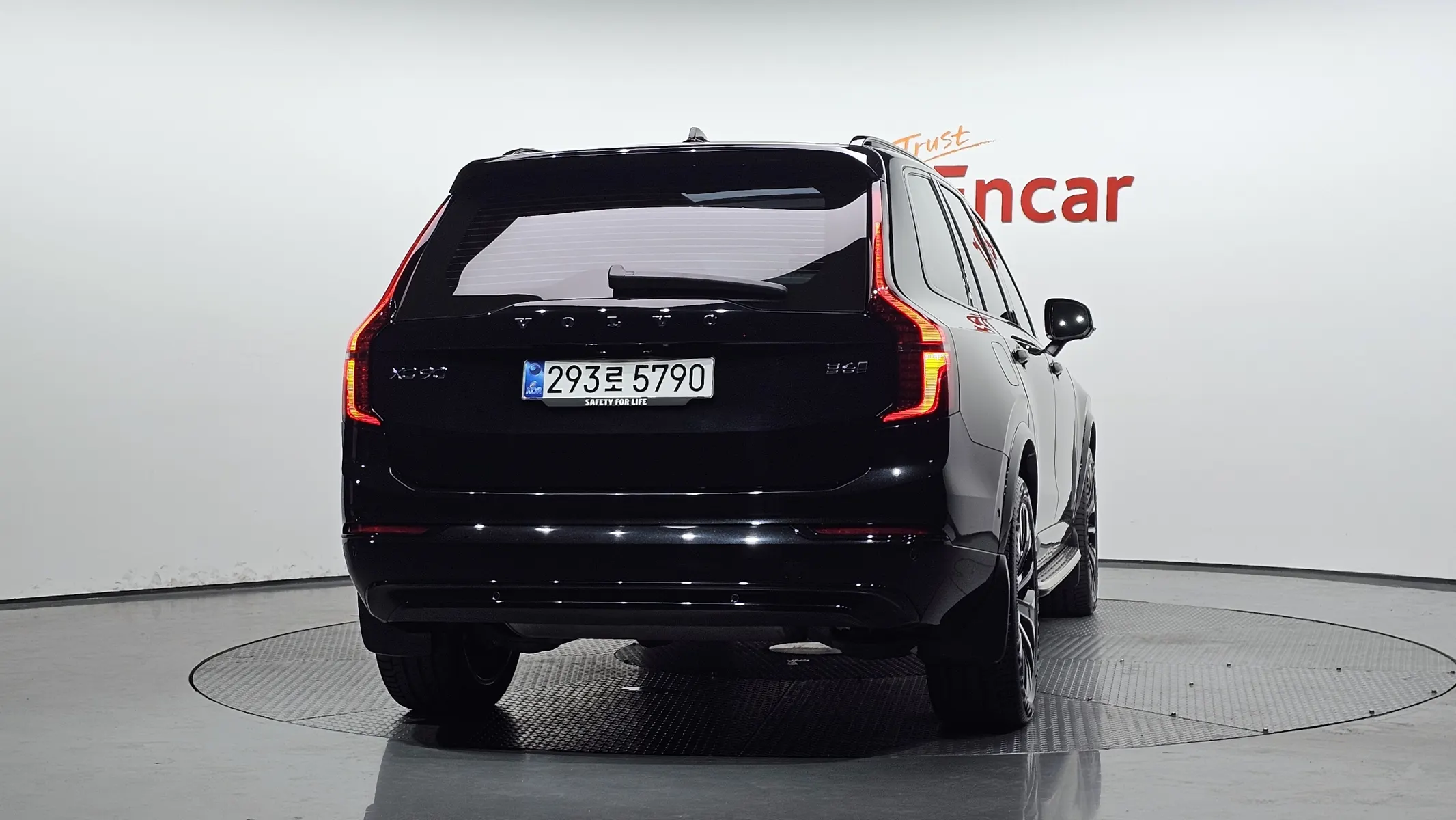 Volvo XC90 2 B6 2025 3/5