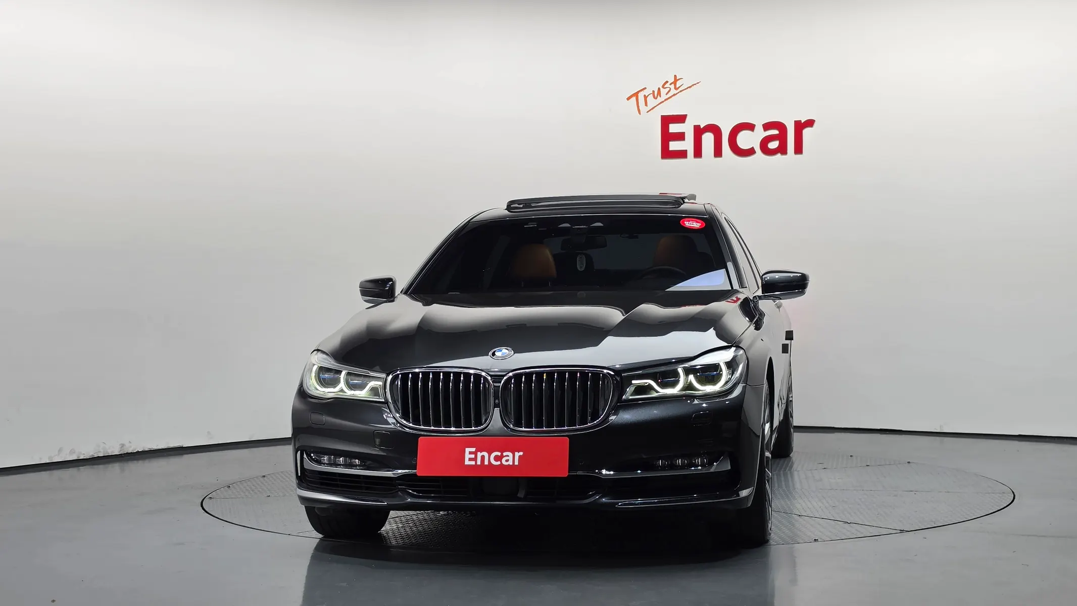 BMW 7 Series (G11) 750Li xDrive 2018 3/38