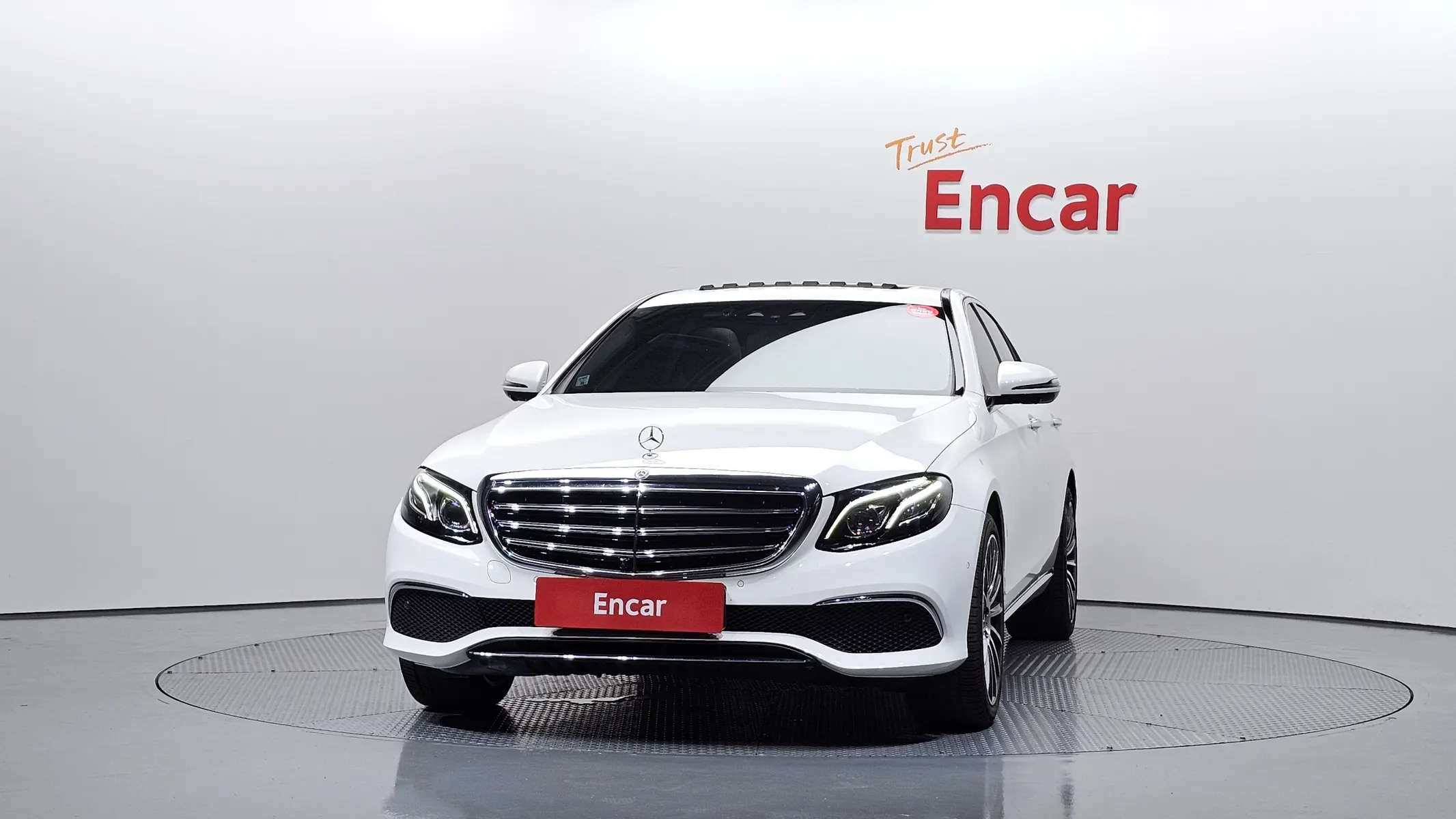 Mercedes-Benz E-Class W213 E300 4MATIC 2017 3/40