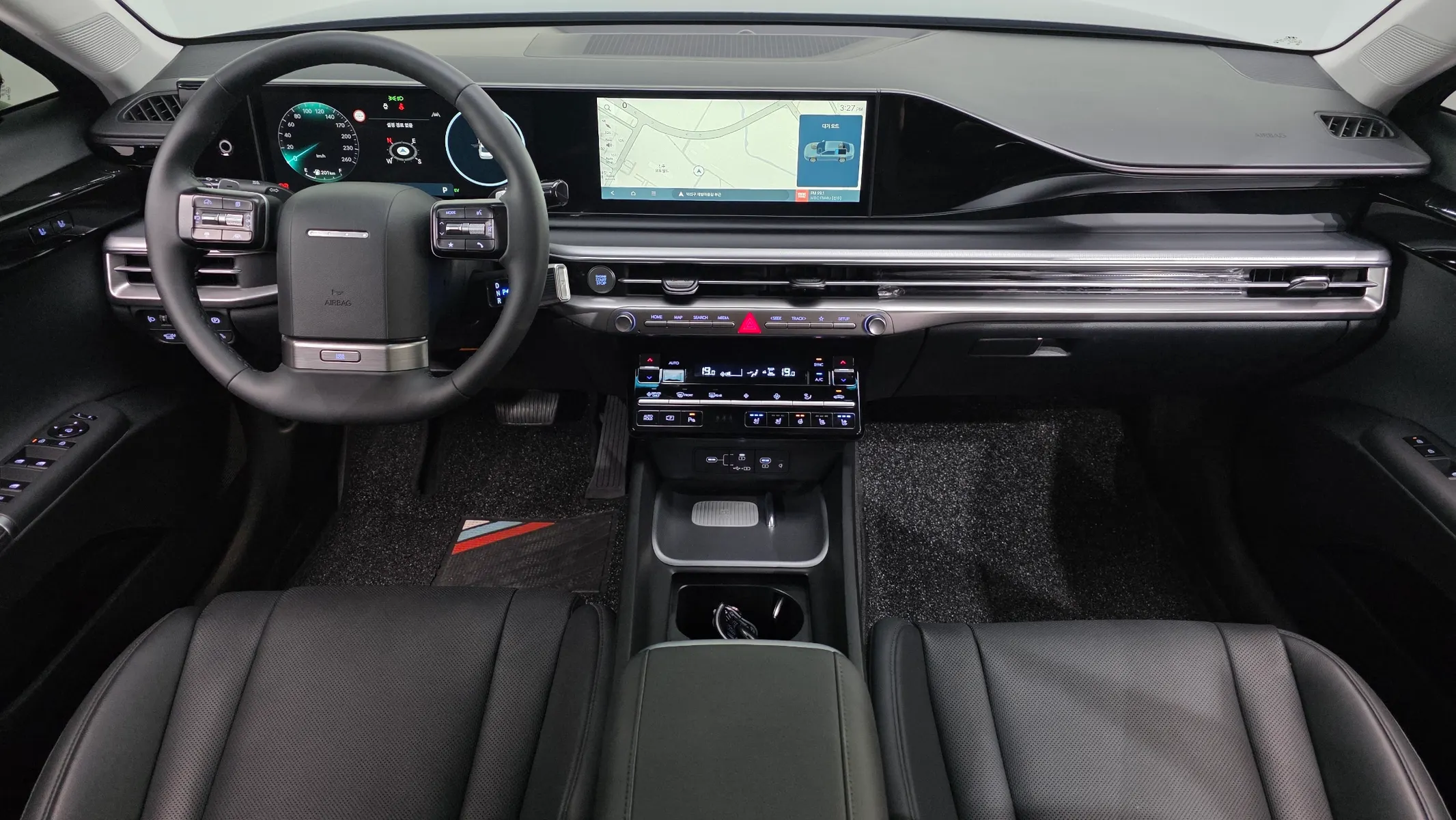 Hyundai (GN7) 2025 4/5