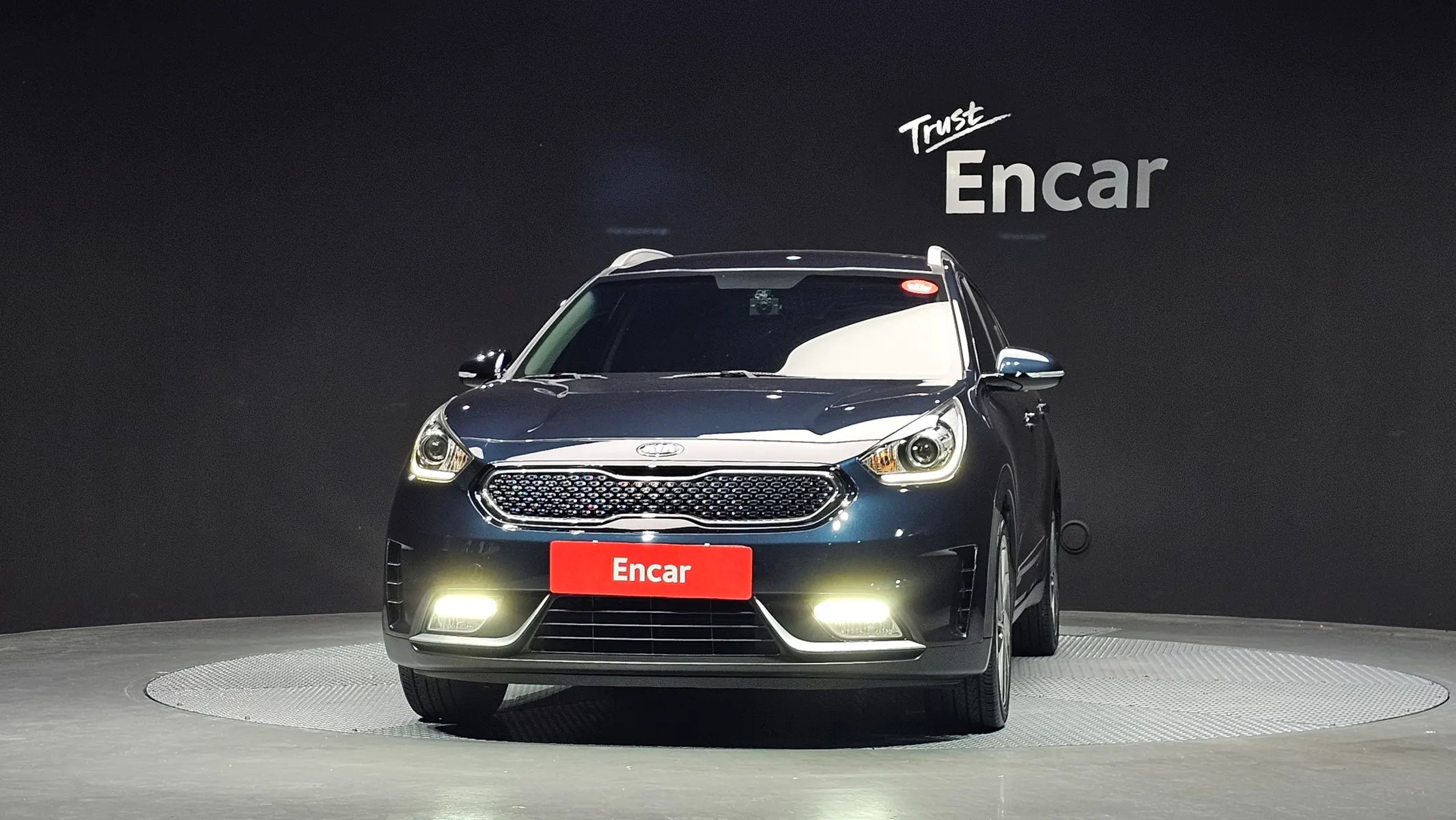 Kia Niro 2016 2/5