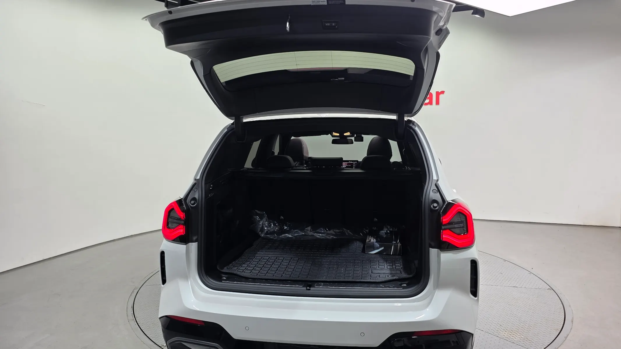 BMW iX3 M 2024 36/37
