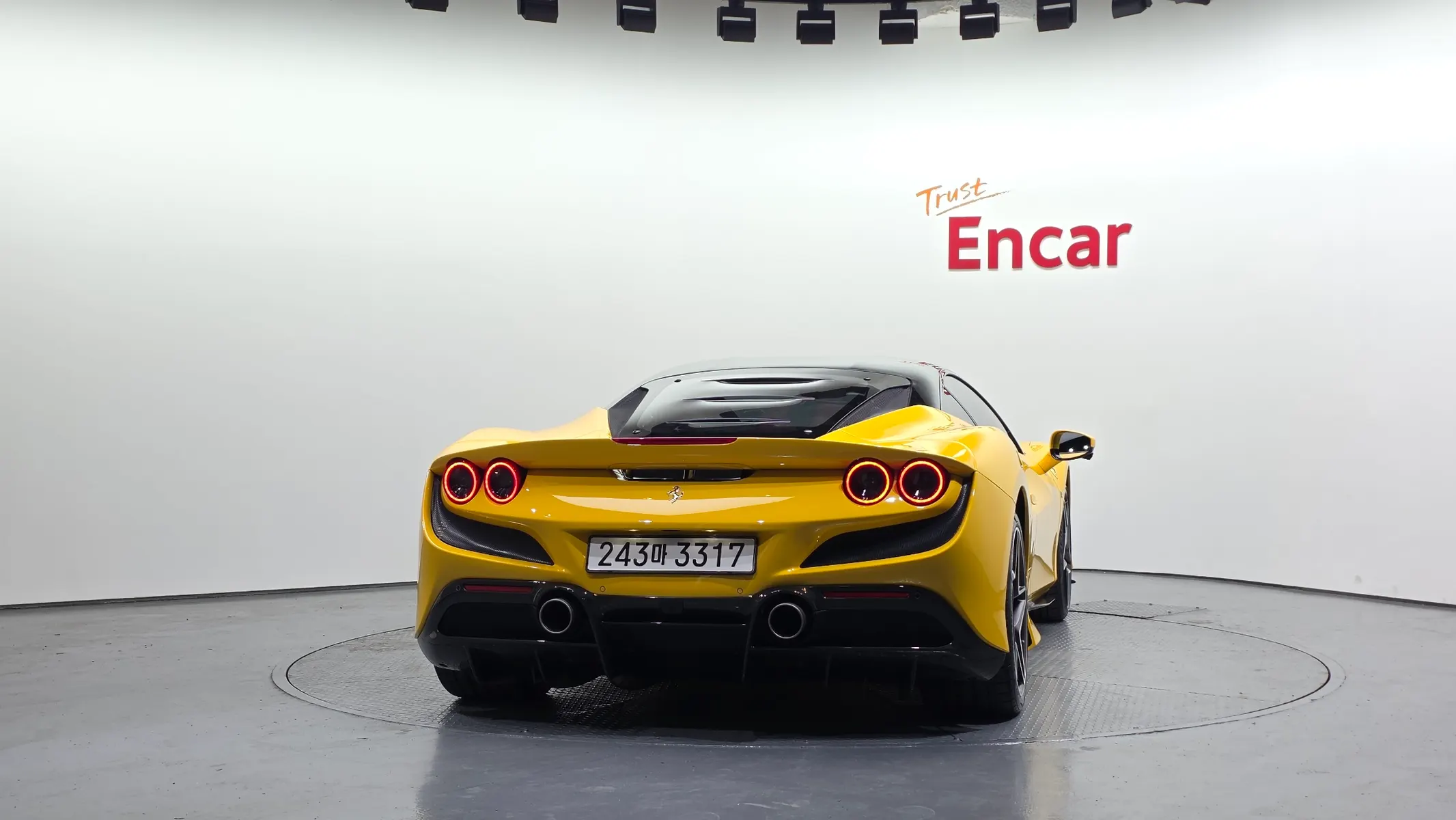 Ferrari F8 3.9 V8 2020 3/5
