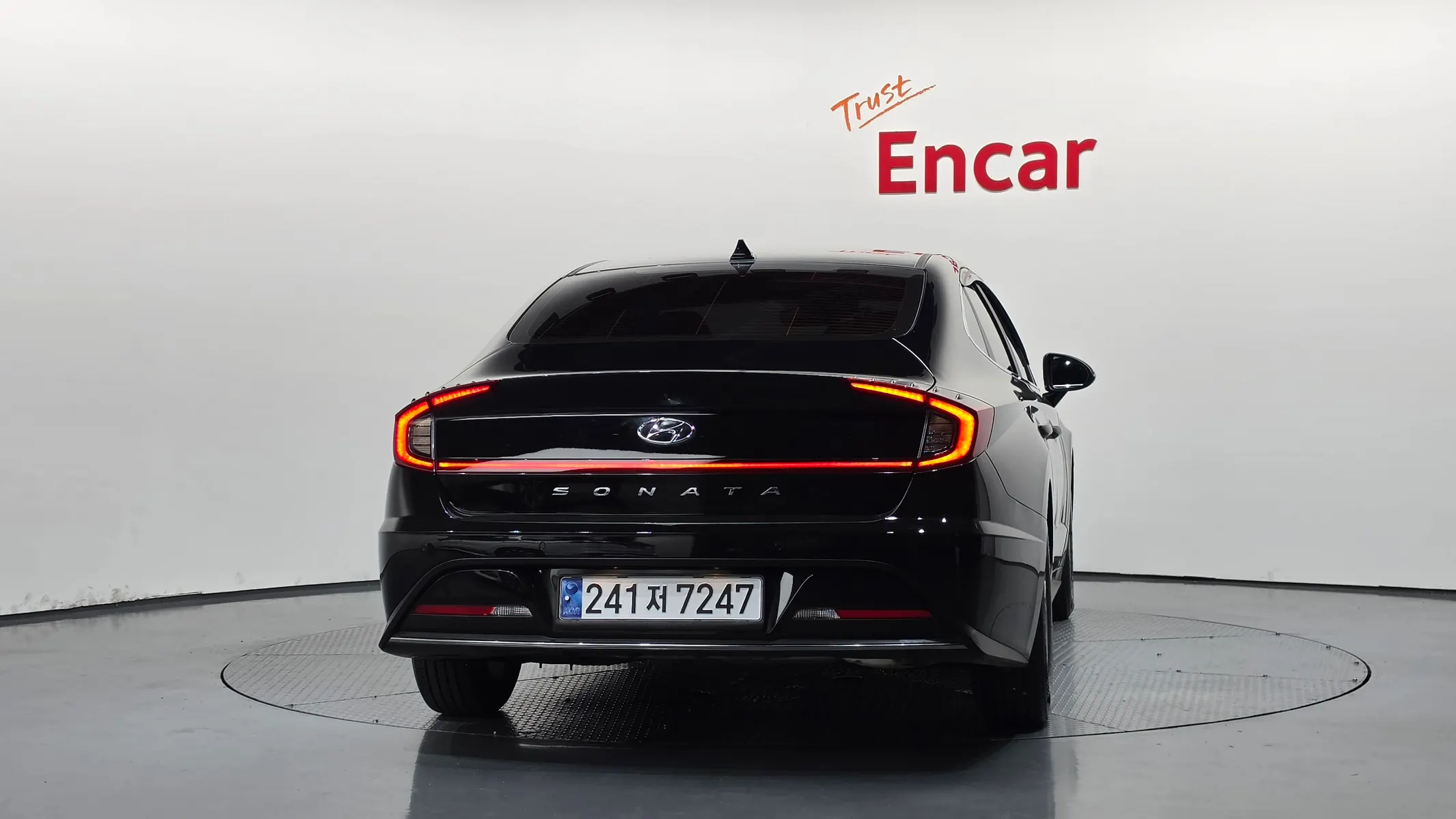 Hyundai (DN8) 2.0 LPG() 2023 3/5