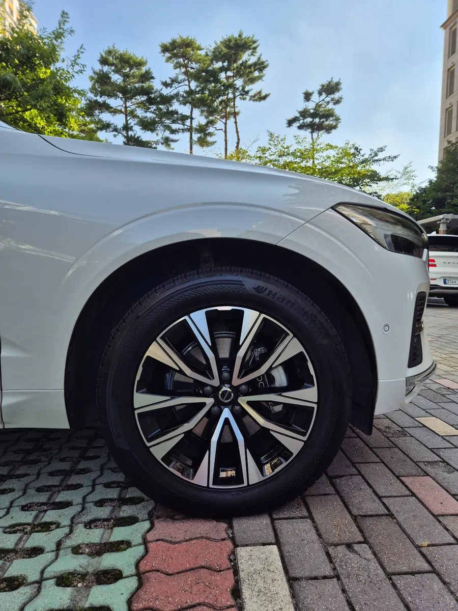 Volvo XC60 2 B5 2023 4/5