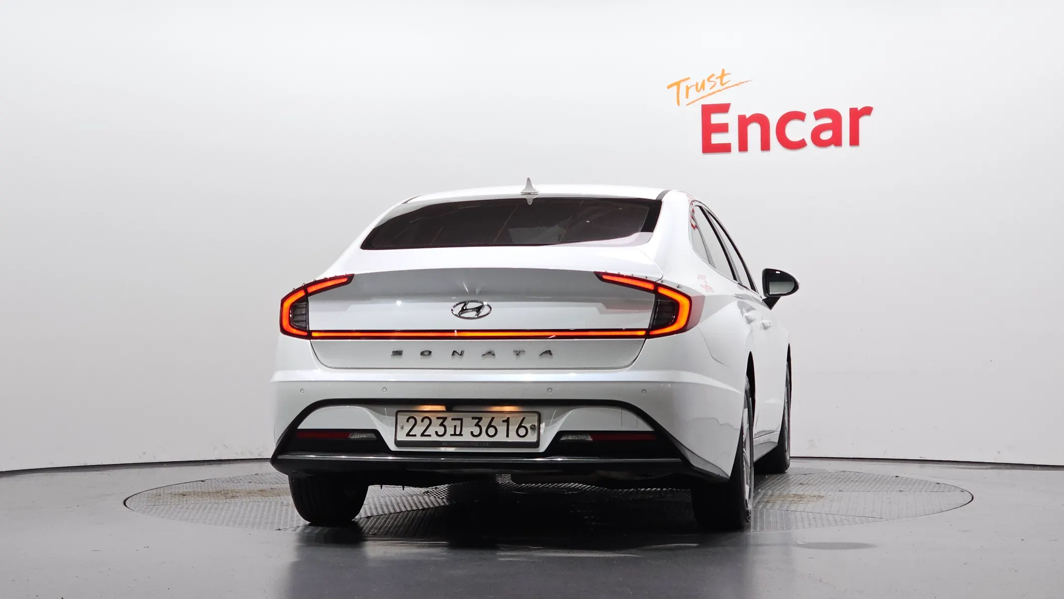 Hyundai (DN8) 2.0 LPG() 2019 3/5