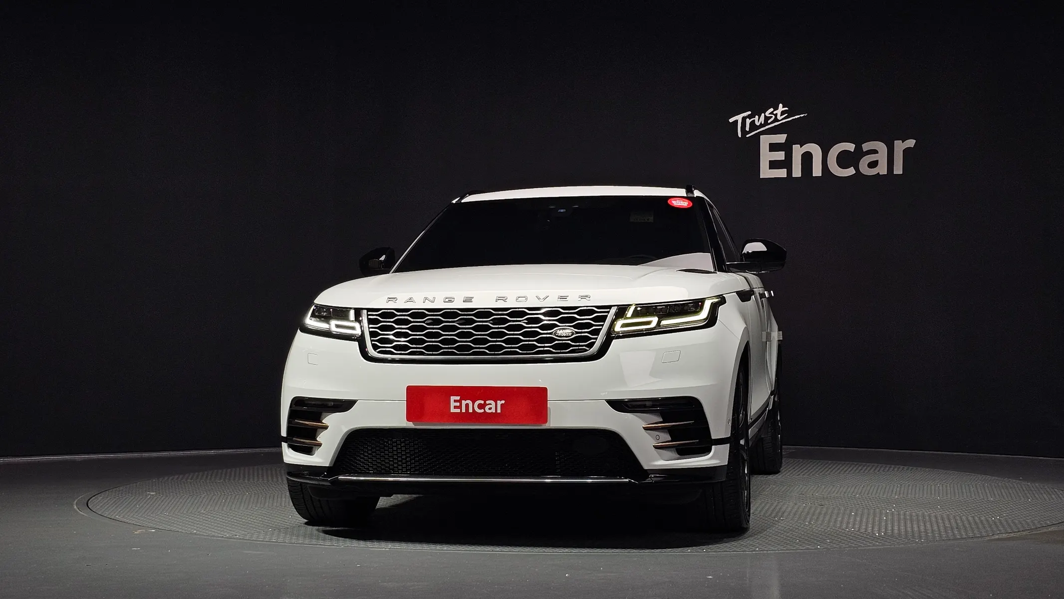 Land Rover 레인지로버 벨라 3.0 D300 R- SE 2019 3/34