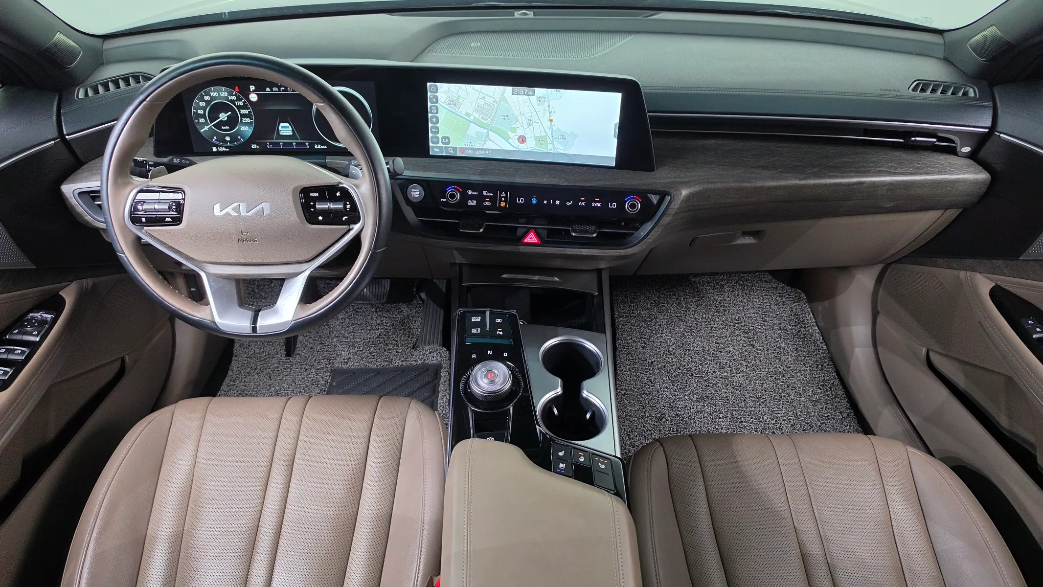 Kia K8 2.5 2WD 2021 4/5