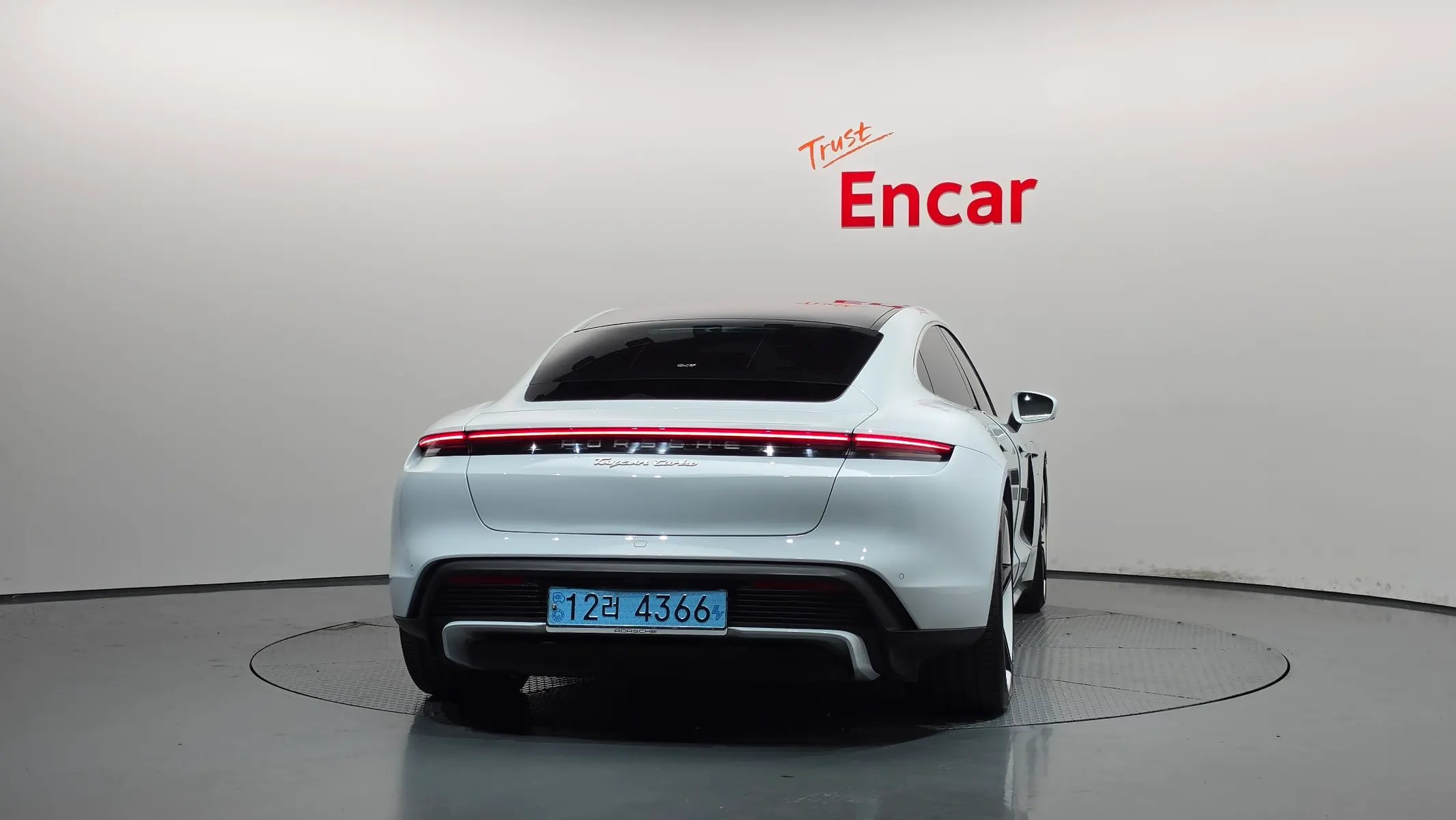 Porsche 타이칸 2021 3/44