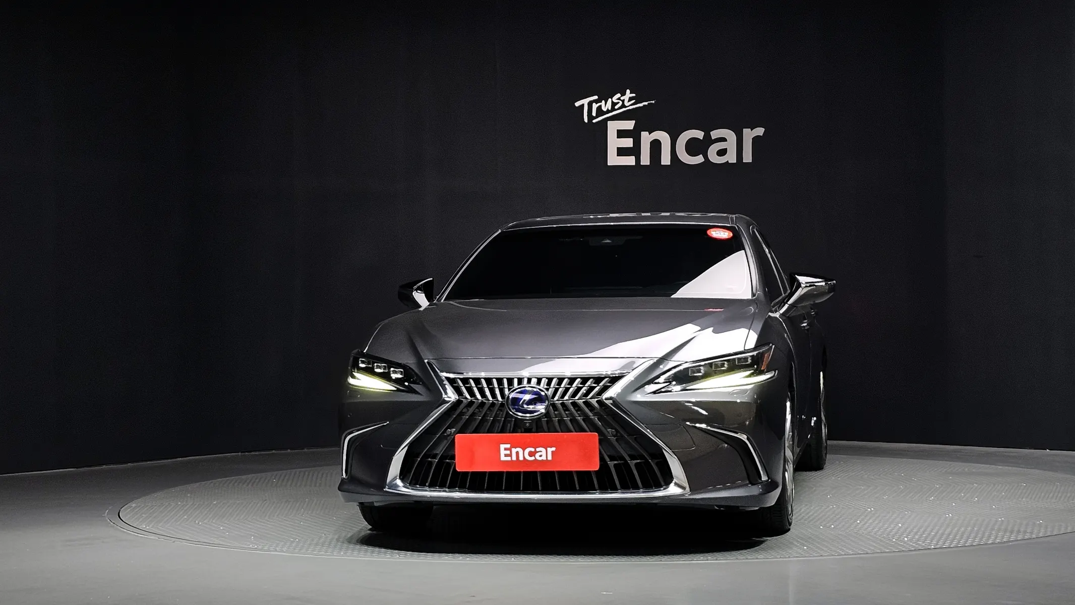 Lexus ES300h 7 2021 2/5