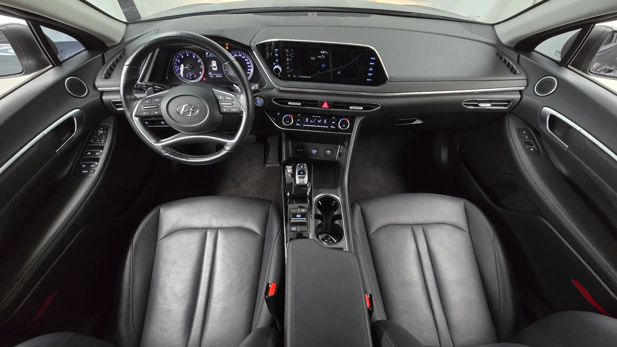 Hyundai (DN8) 2.0 LPG() 2021 4/5