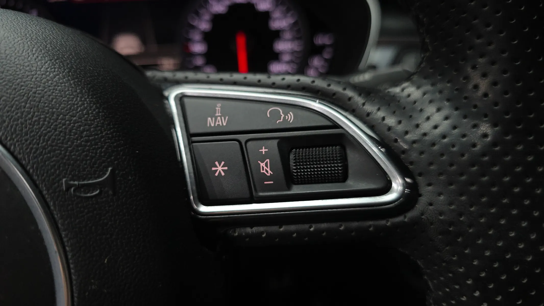Audi A6 40 TFSI 2015 32/33