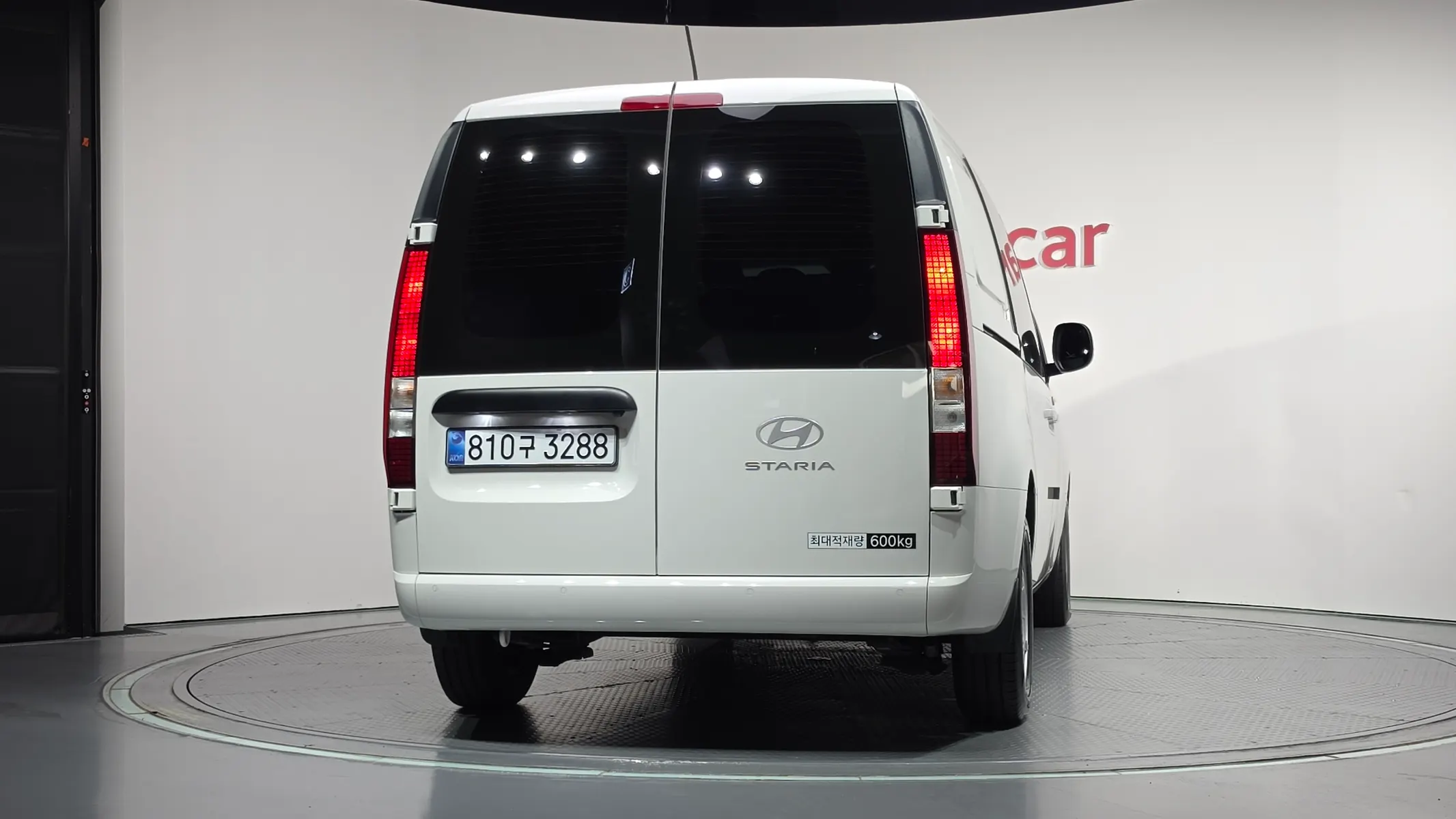 Hyundai Staria 5 2025 3/5