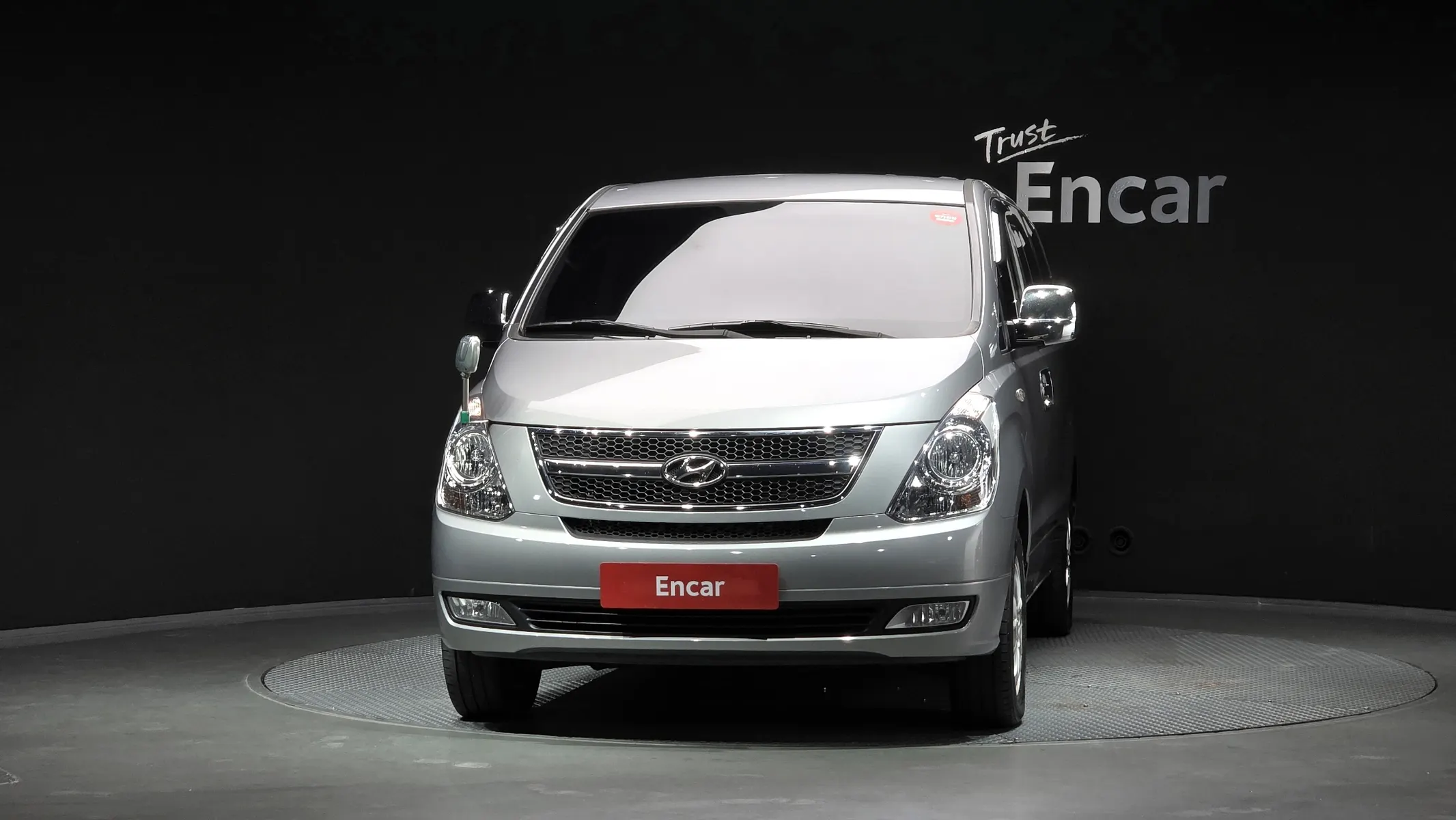 Hyundai Grand Starex 4WD 11 2014 2/5